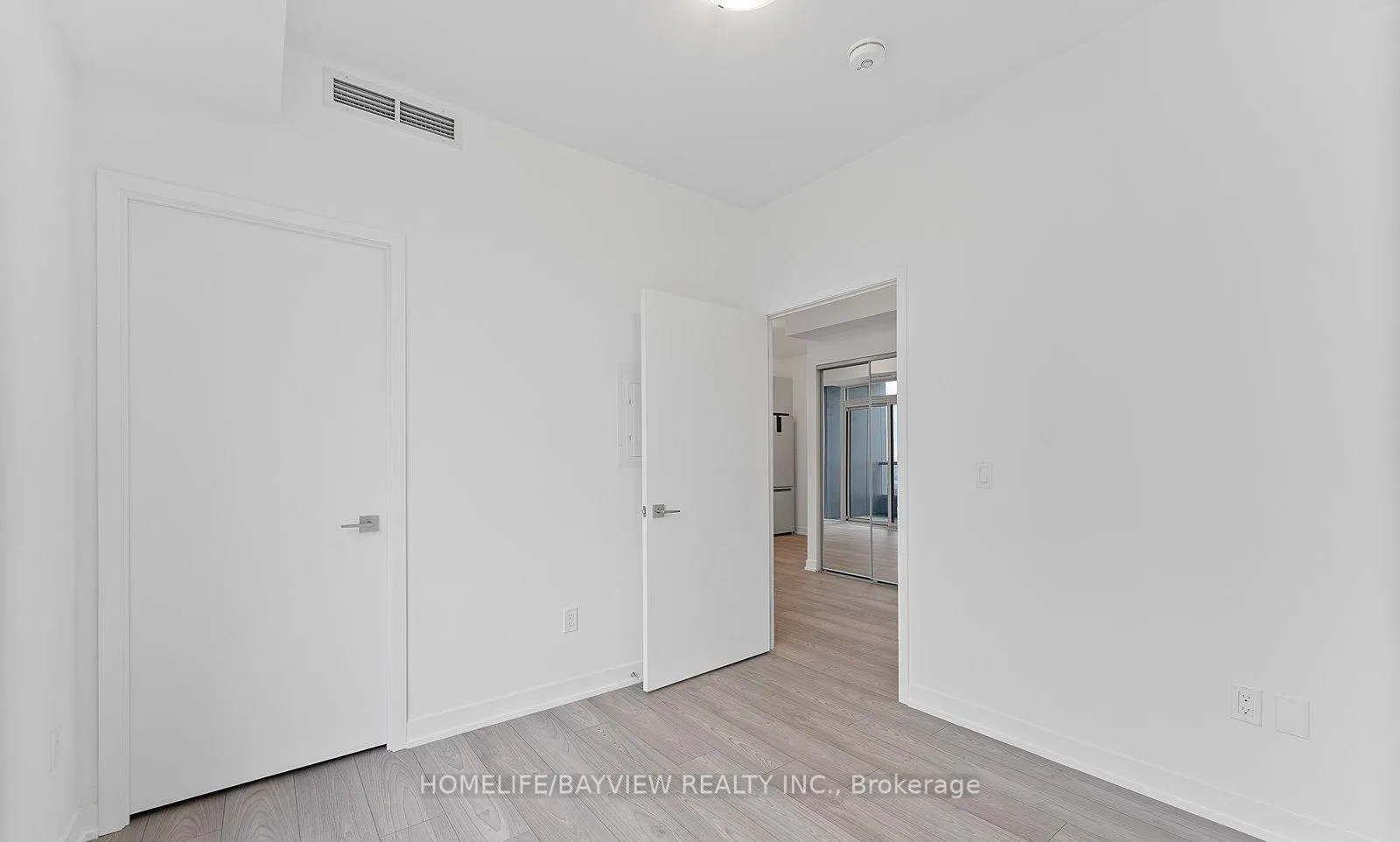 Photo 7 of Unit 2019, 10 abeja Street, Vaughan, Concord — HOMEH