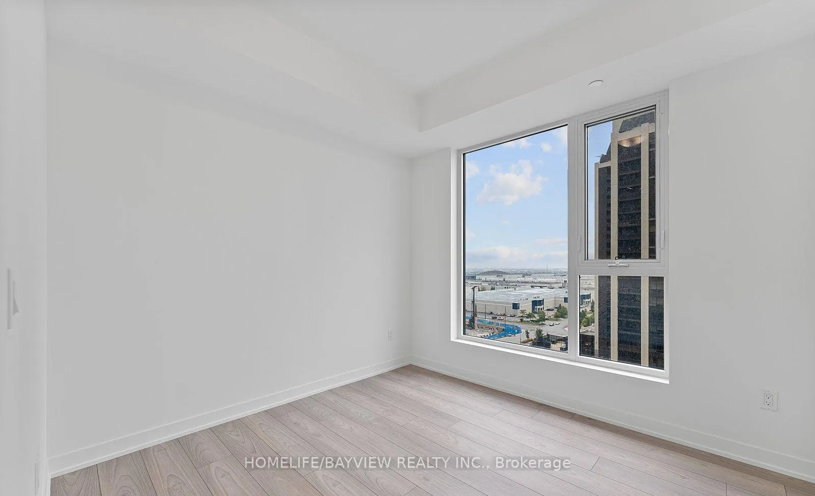 Photo 8 of Unit 2019, 10 abeja Street, Vaughan, Concord — HOMEH