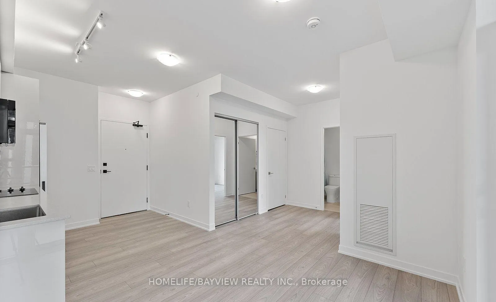 Photo 11 of Unit 2019, 10 abeja Street, Vaughan, Concord — HOMEH