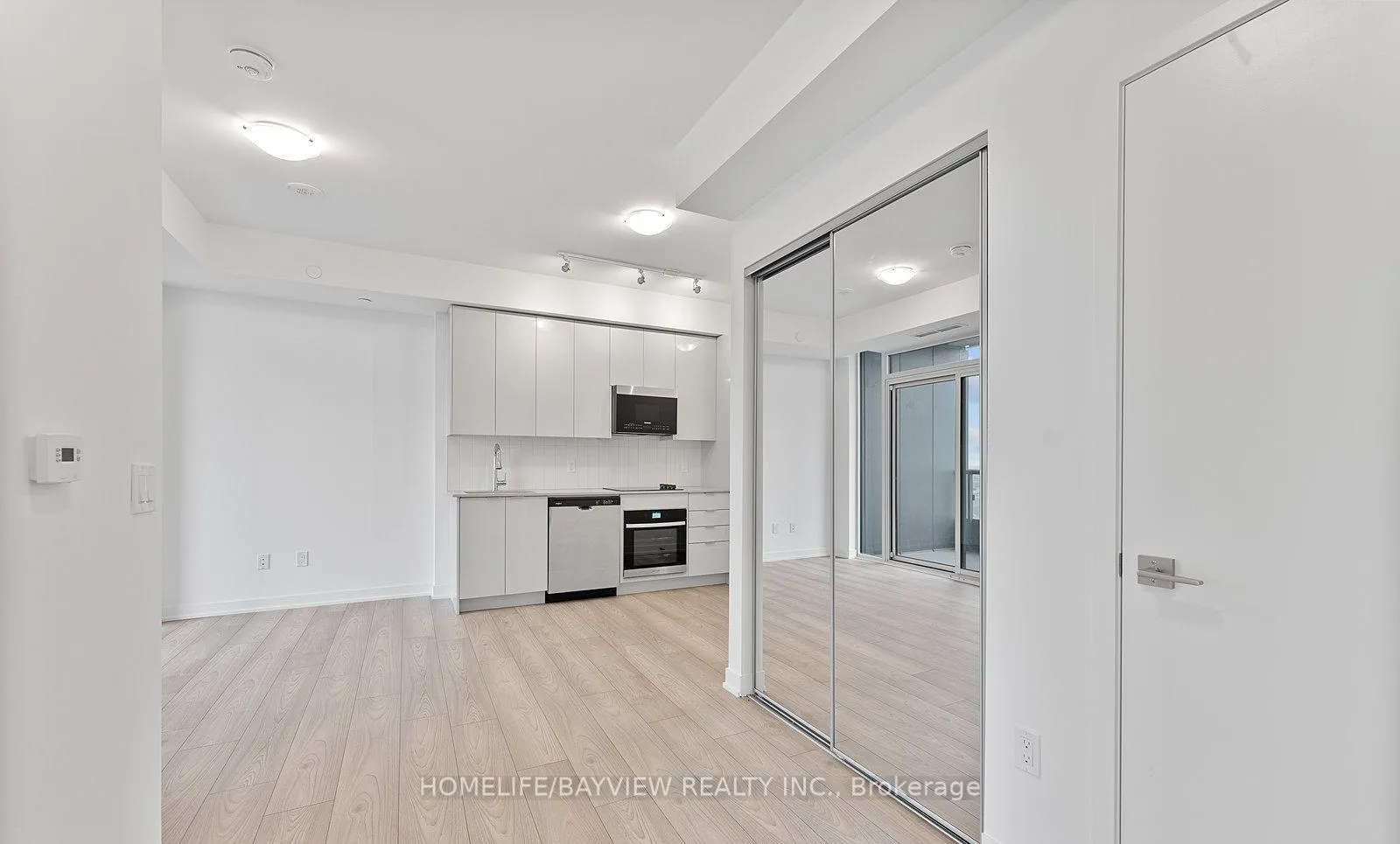 Photo 12 of Unit 2019, 10 abeja Street, Vaughan, Concord — HOMEH