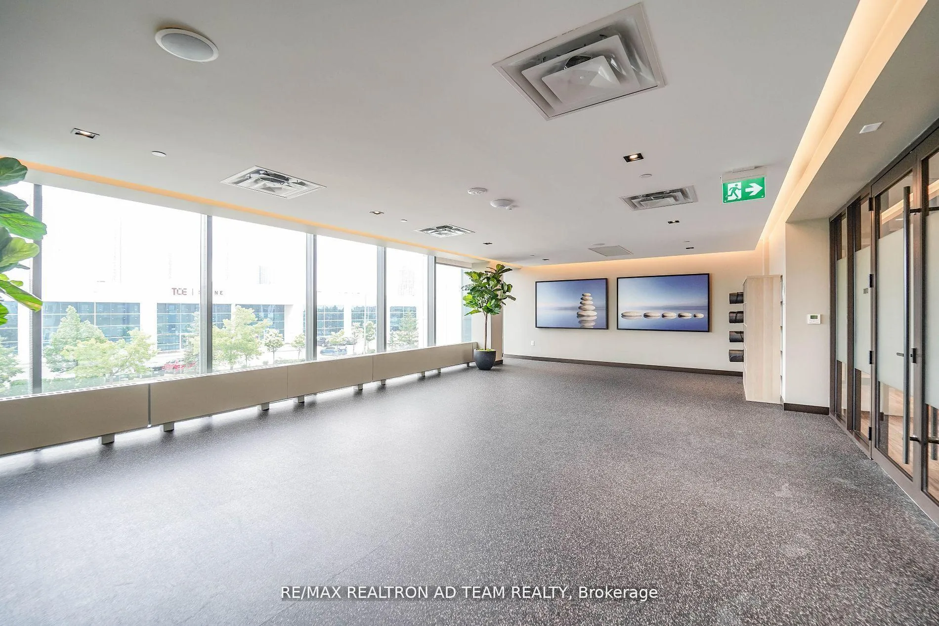 Photo 5 of Unit 2003, 38 Honeycrisp Crescent, Vaughan, Vaughan Corporate Centre — HOMEH
