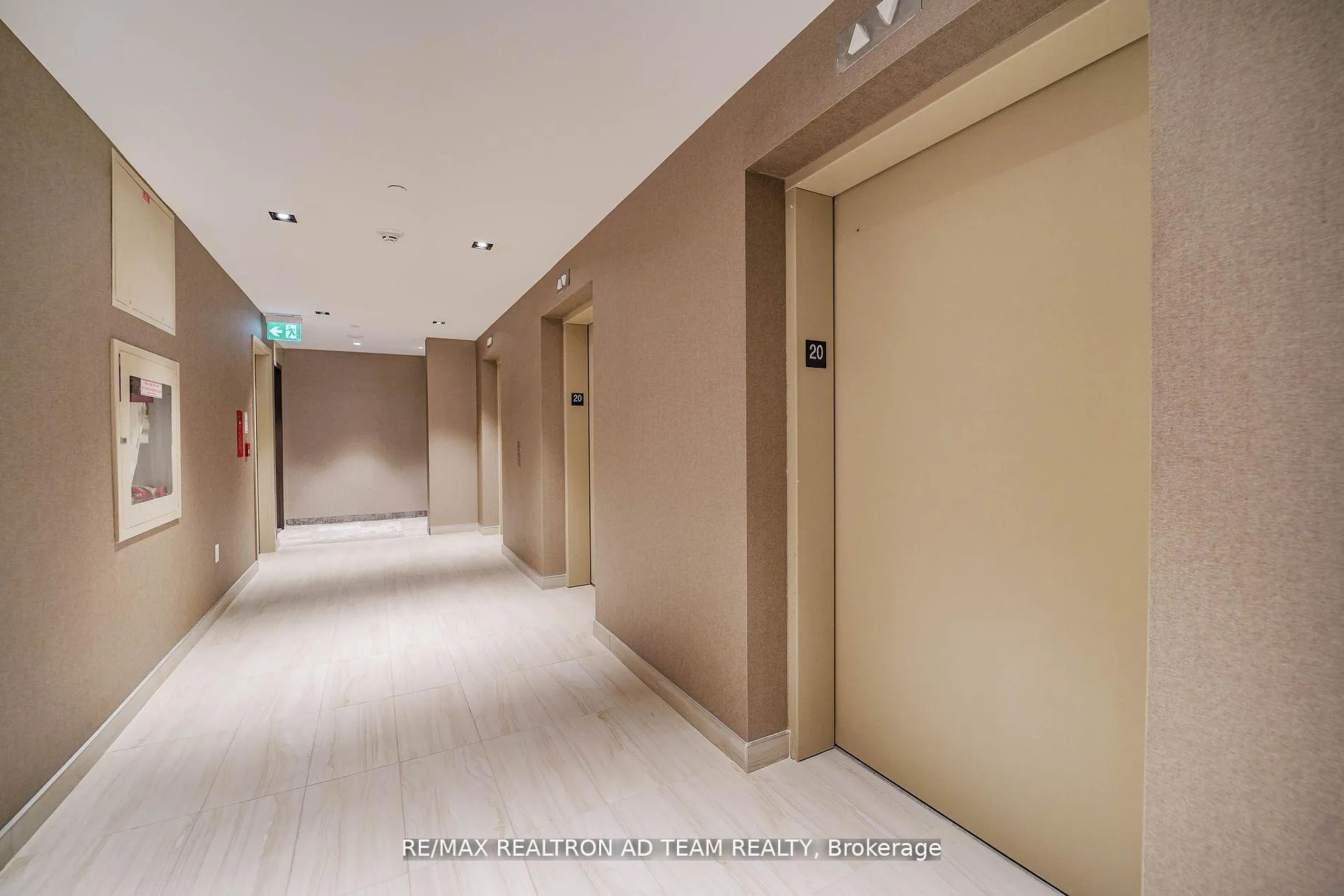 Photo 7 of Unit 2003, 38 Honeycrisp Crescent, Vaughan, Vaughan Corporate Centre — HOMEH