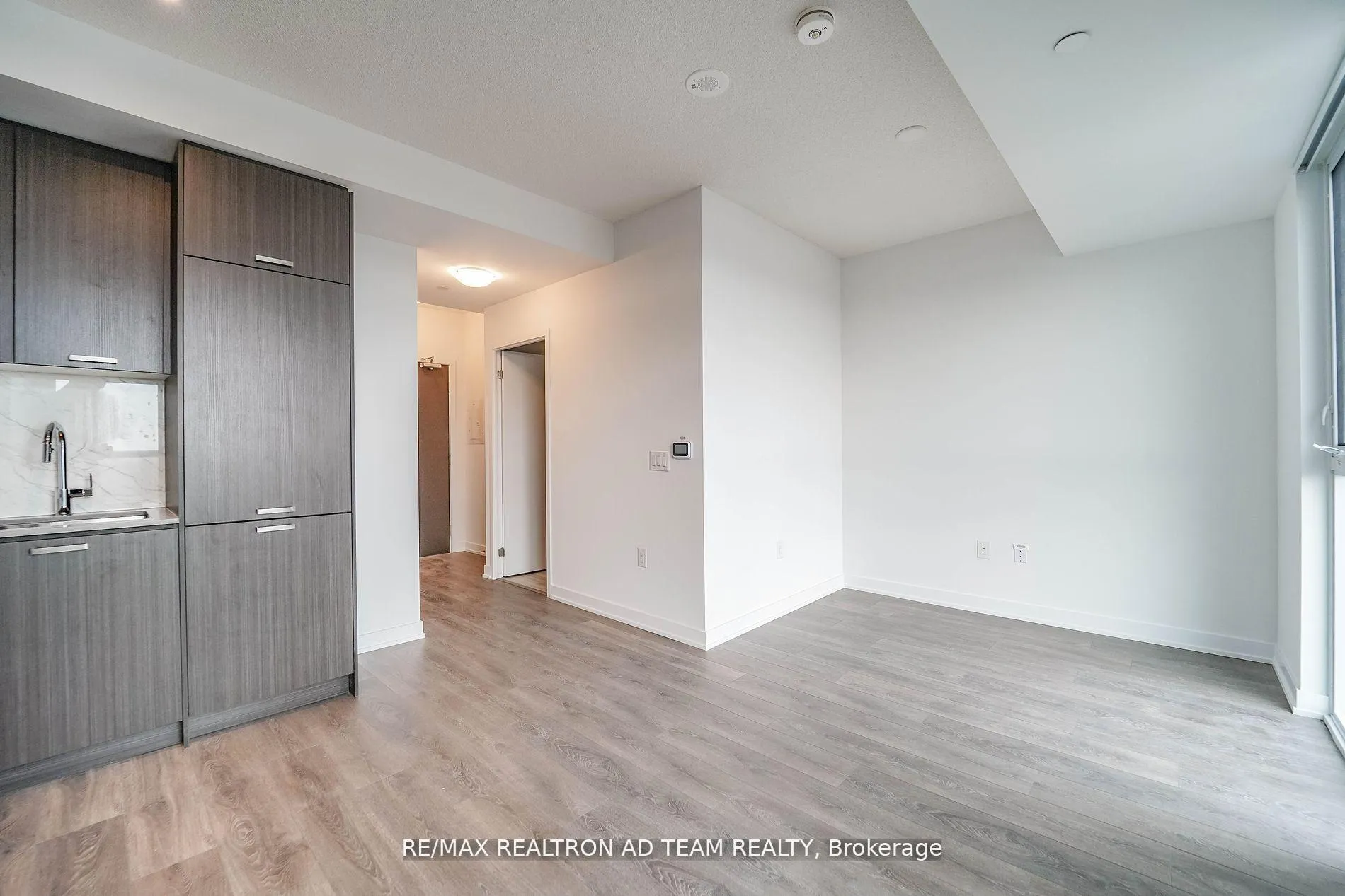 Photo 17 of Unit 2003, 38 Honeycrisp Crescent, Vaughan, Vaughan Corporate Centre — HOMEH