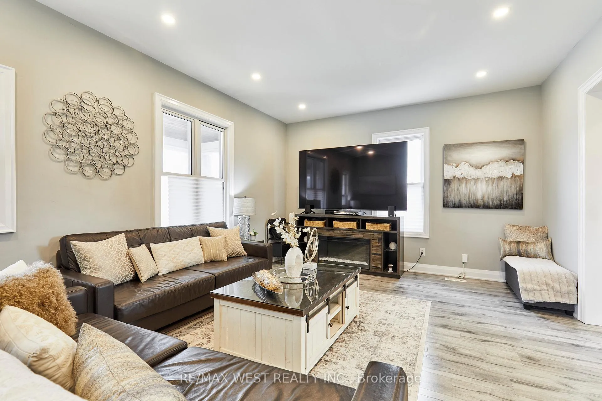 Photo 18 of 235 Dearborn Avenue, Oshawa, O'Neill — HOMEH