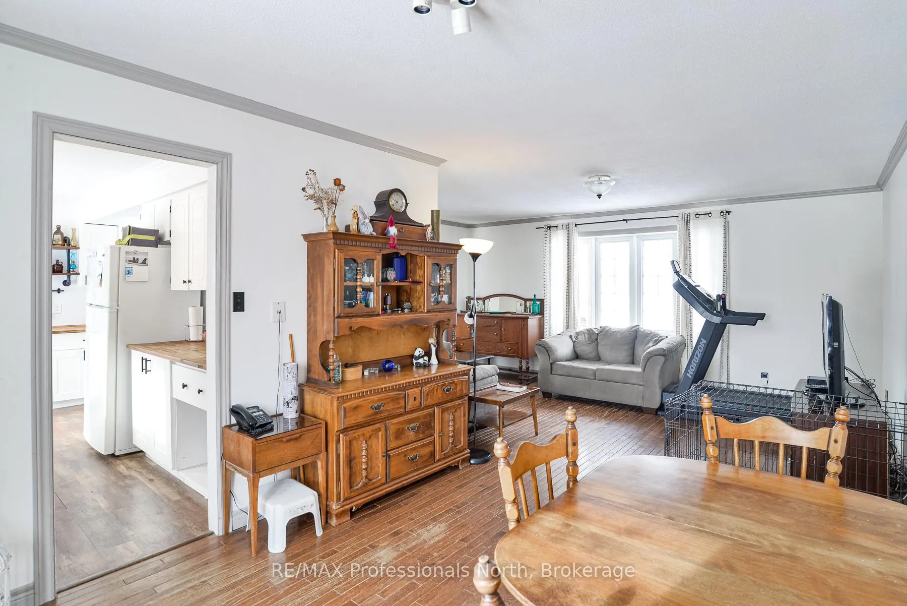 Photo 8 of 76 Westvale Drive, Bracebridge, Monck (Bracebridge) — HOMEH