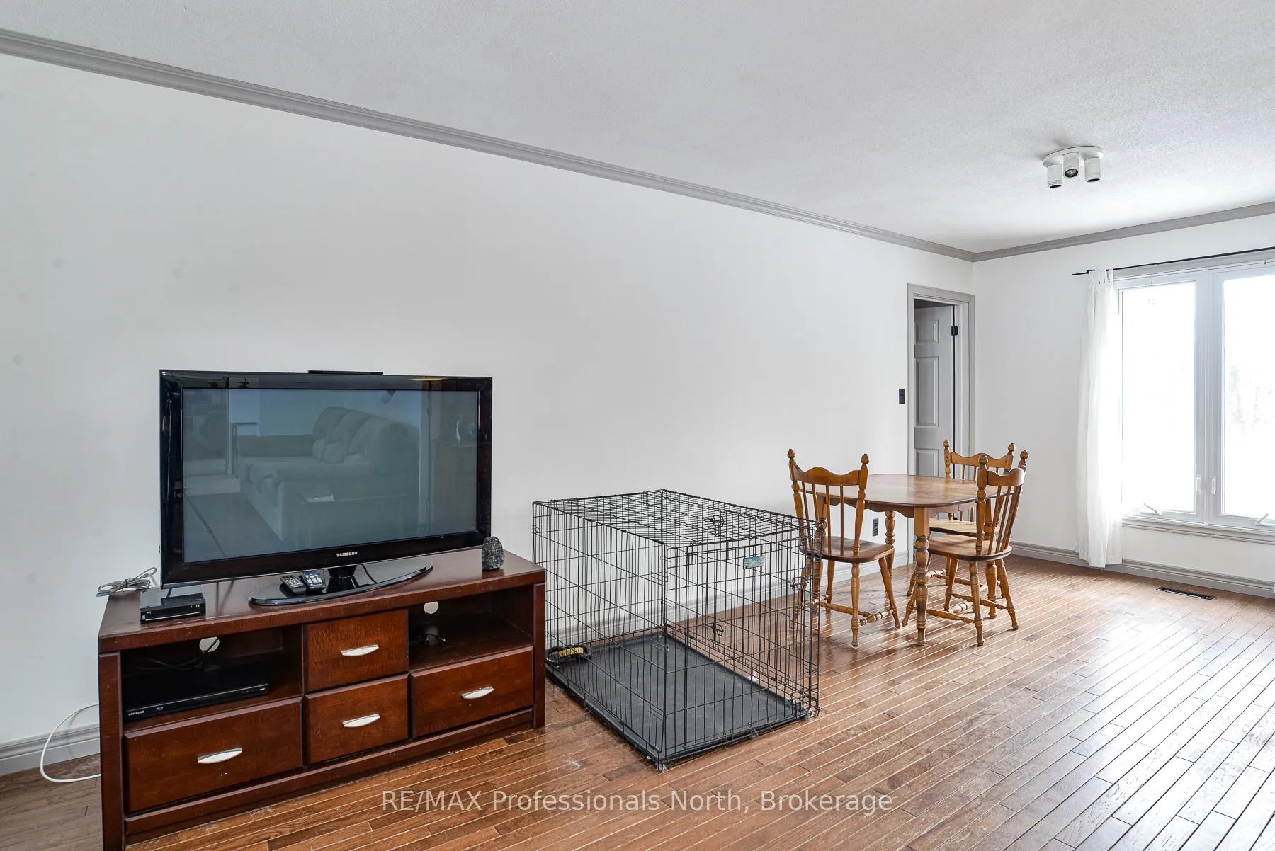 Photo 9 of 76 Westvale Drive, Bracebridge, Monck (Bracebridge) — HOMEH