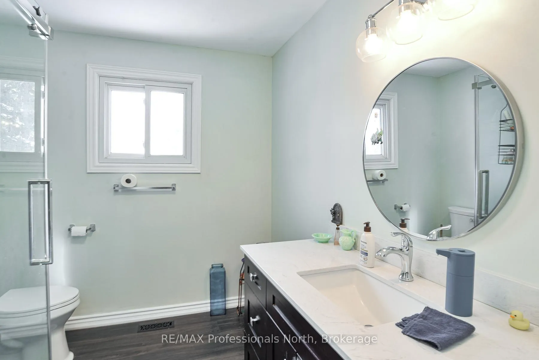 Photo 13 of 76 Westvale Drive, Bracebridge, Monck (Bracebridge) — HOMEH