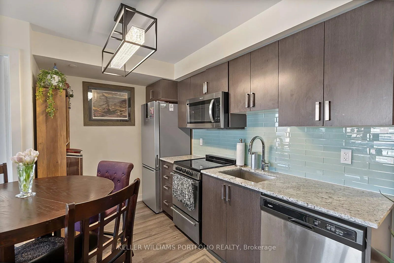 Photo 6 of Unit 1807, 10 Wilby Crescent, North York, Weston — HOMEH