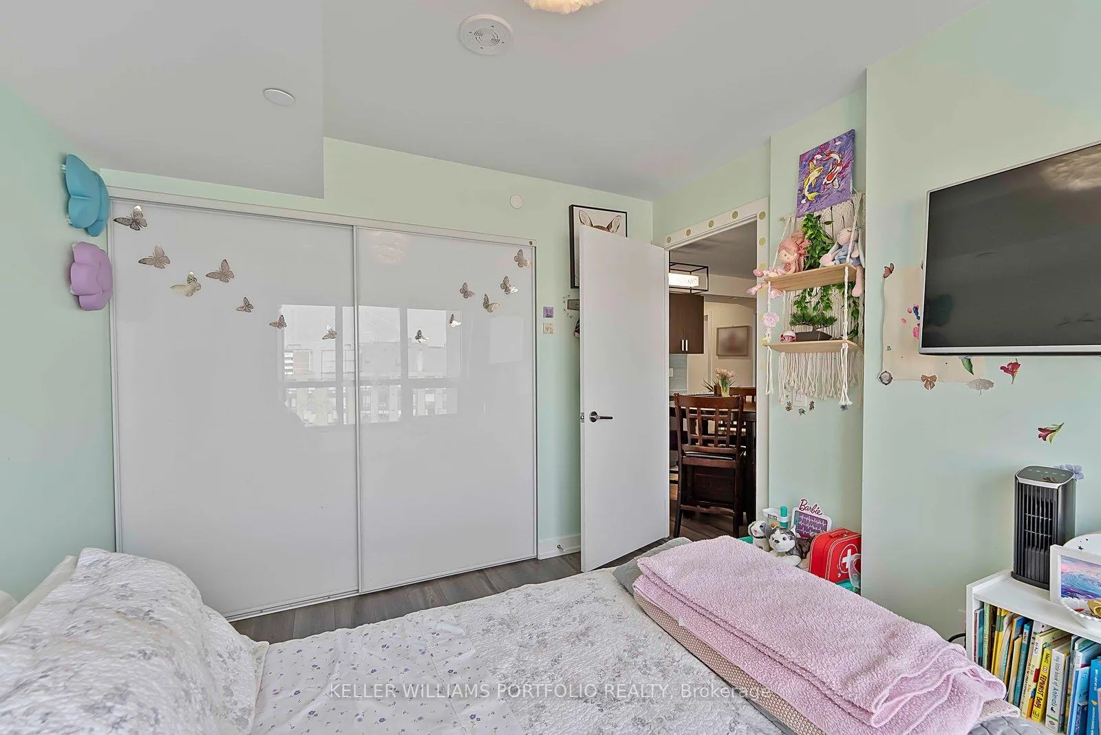 Photo 17 of Unit 1807, 10 Wilby Crescent, North York, Weston — HOMEH