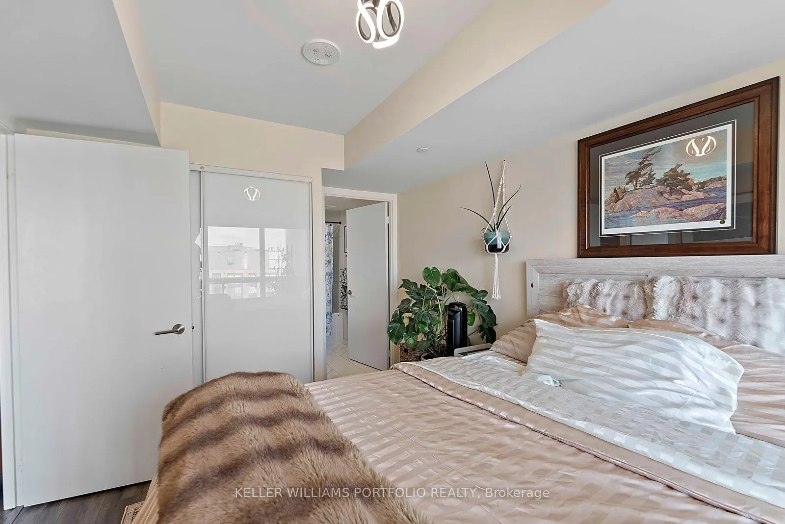 Photo 21 of Unit 1807, 10 Wilby Crescent, North York, Weston — HOMEH
