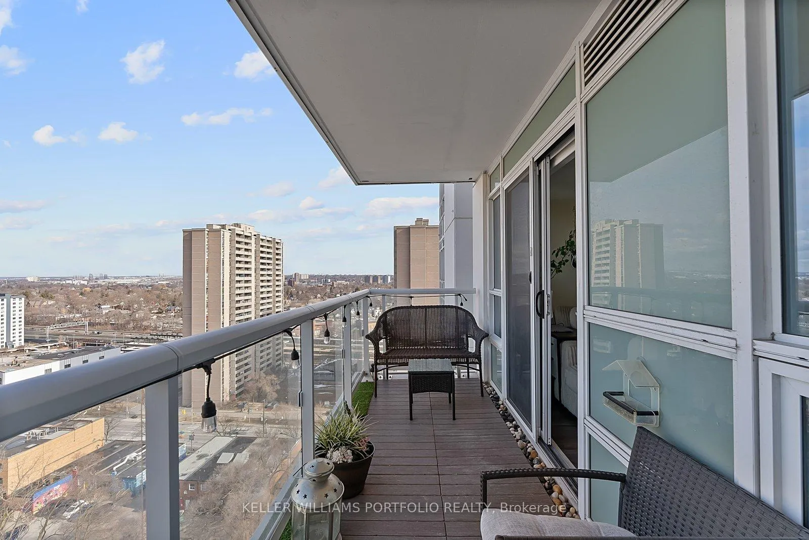 Photo 28 of Unit 1807, 10 Wilby Crescent, North York, Weston — HOMEH