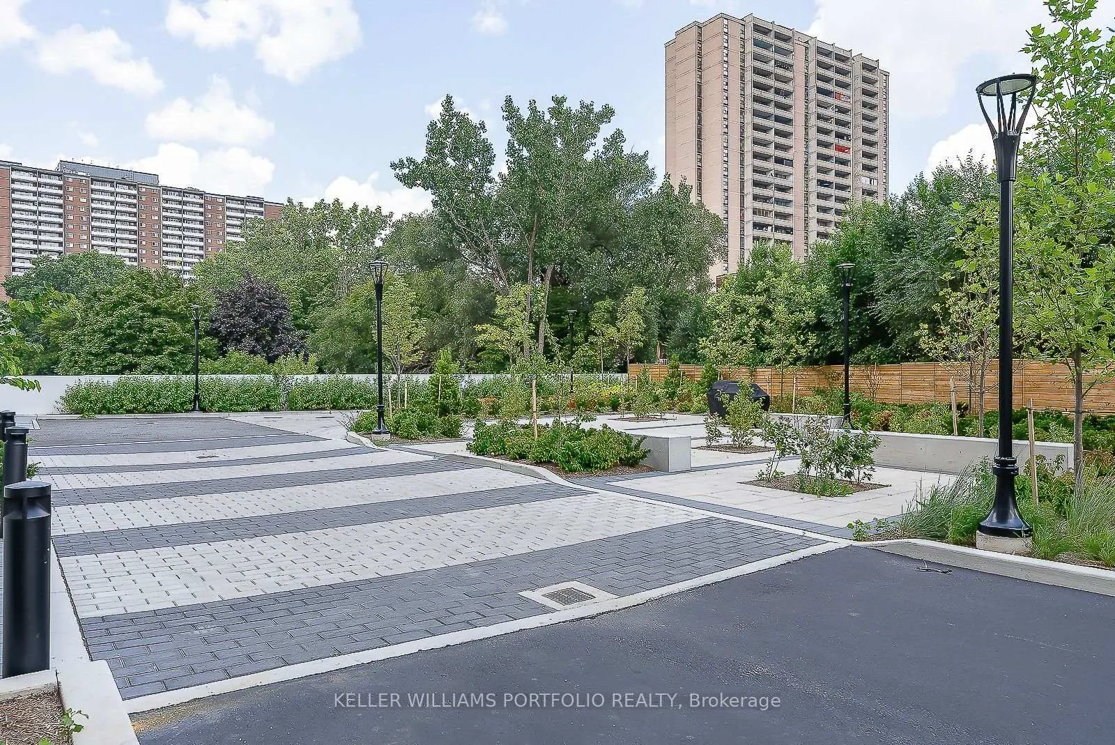 Photo 33 of Unit 1807, 10 Wilby Crescent, North York, Weston — HOMEH
