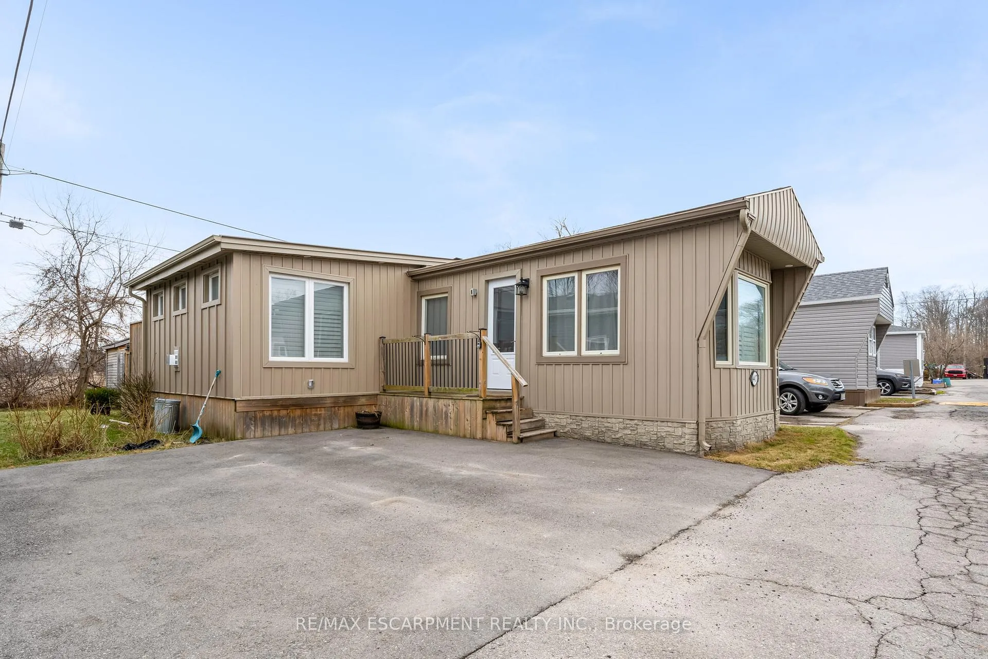 Photo 1 of 4417 Timothy Lane, Lincoln, Beamsville — HOMEH