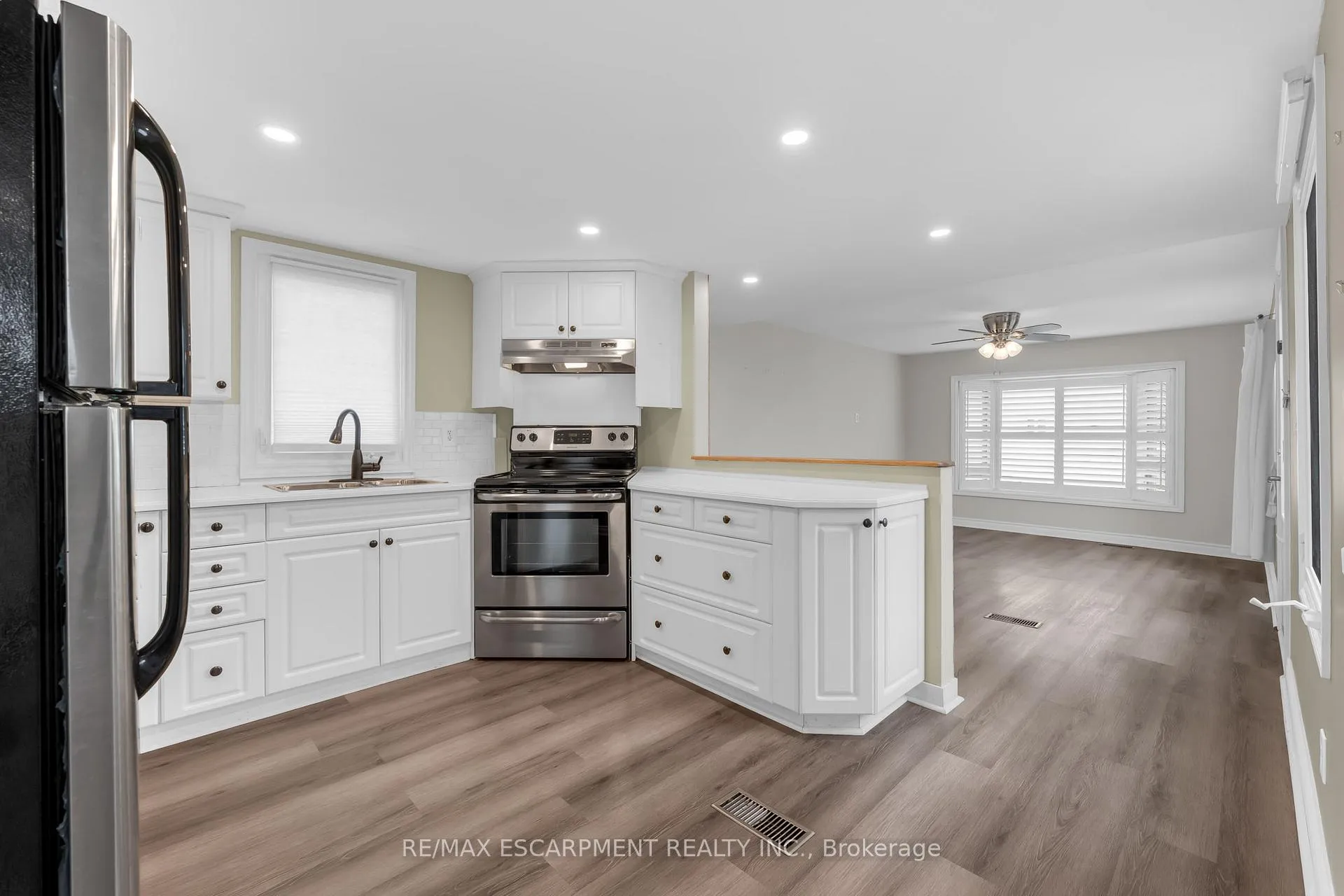 Photo 10 of 4417 Timothy Lane, Lincoln, Beamsville — HOMEH
