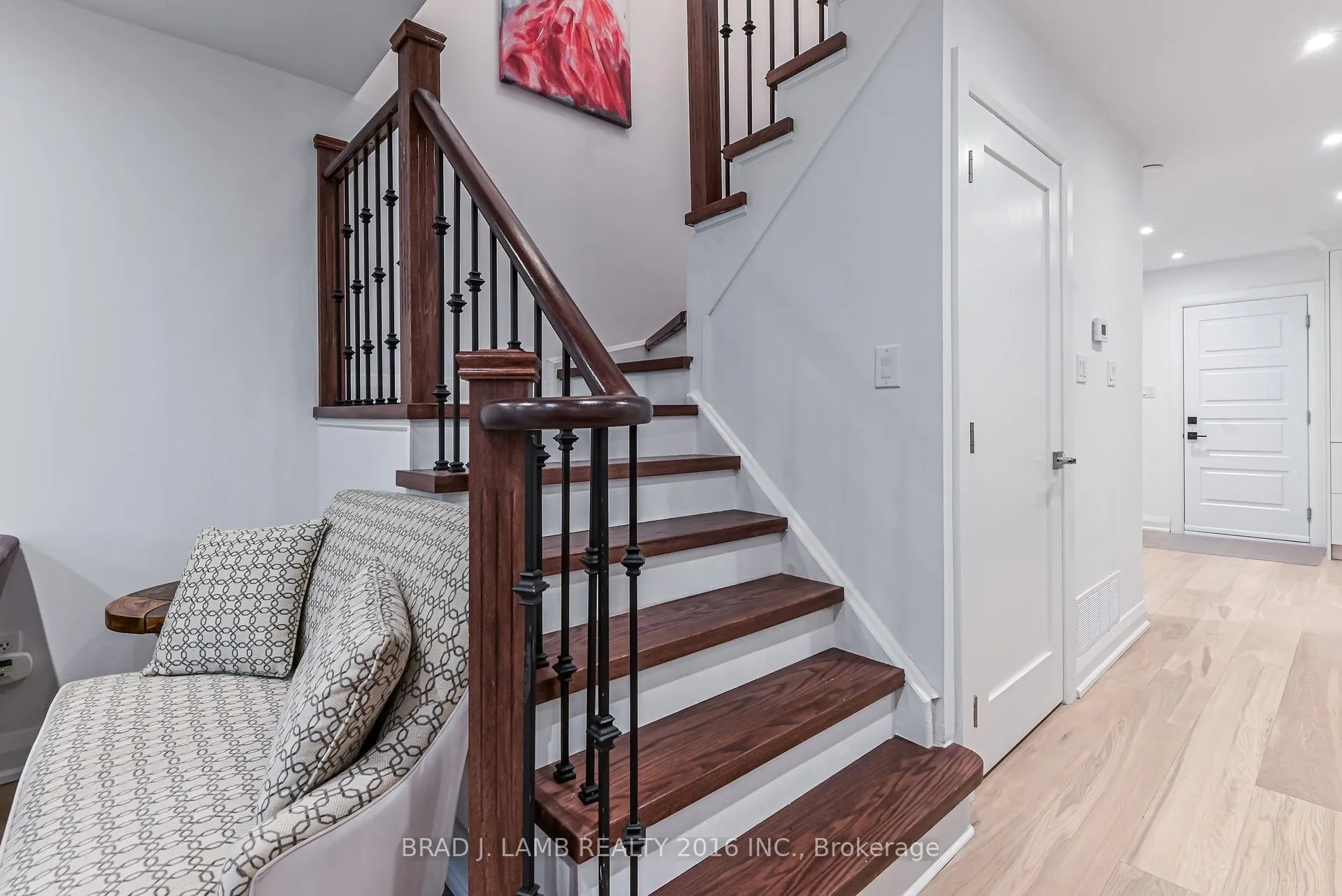Photo 22 of Unit BED 2, 54 Campbell Avenue, Vaughan, Crestwood-Springfarm-Yorkhill — HOMEH