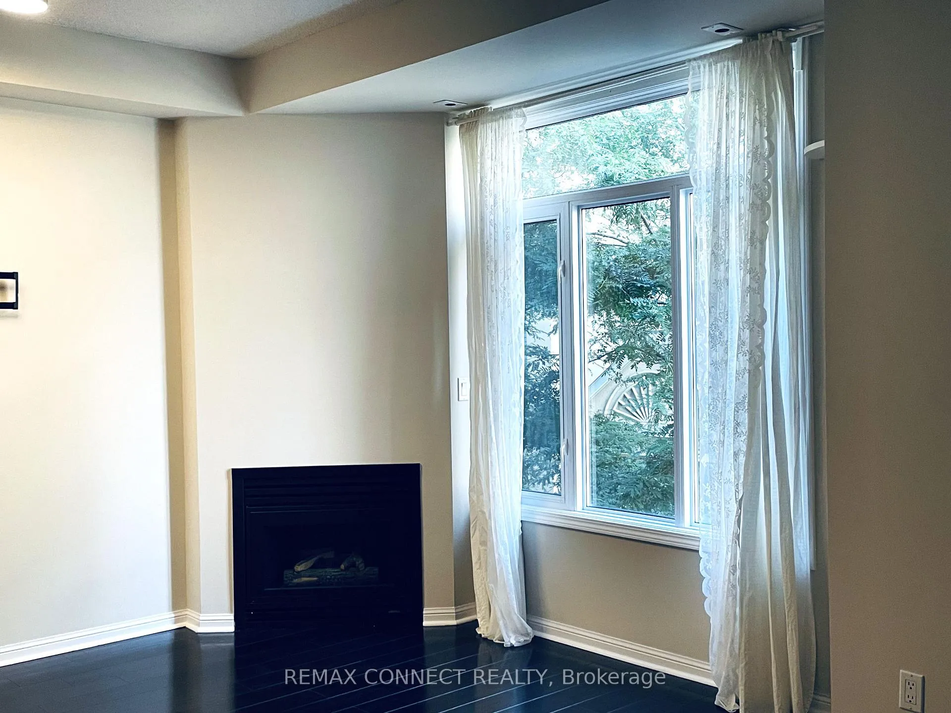 Photo 7 of Unit 673, 38 Stadium Road, Toronto, Niagara — HOMEH