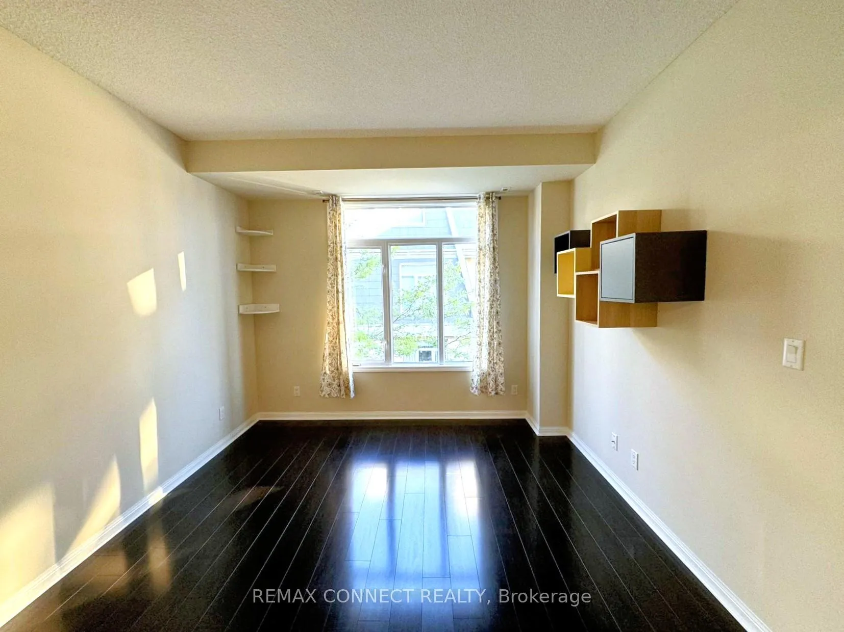 Photo 14 of Unit 673, 38 Stadium Road, Toronto, Niagara — HOMEH