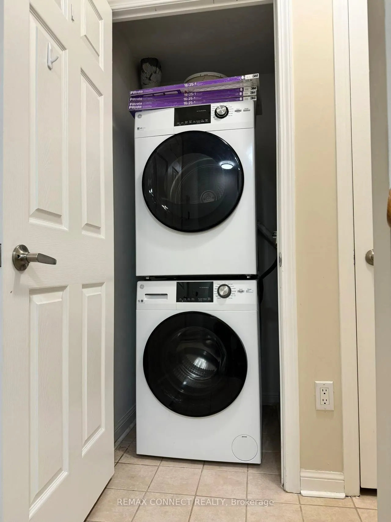 Photo 23 of Unit 673, 38 Stadium Road, Toronto, Niagara — HOMEH