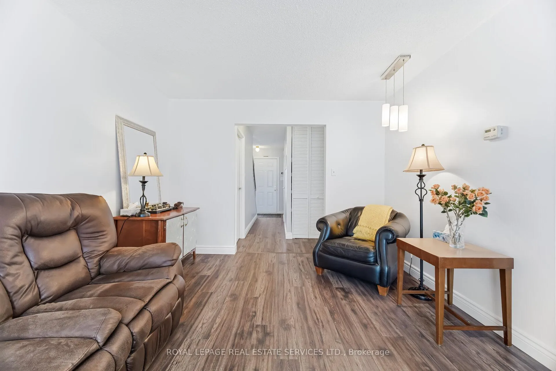 Photo 9 of Unit 36 End-Unit, 300 Rexford Drive, Hamilton, Randall — HOMEH