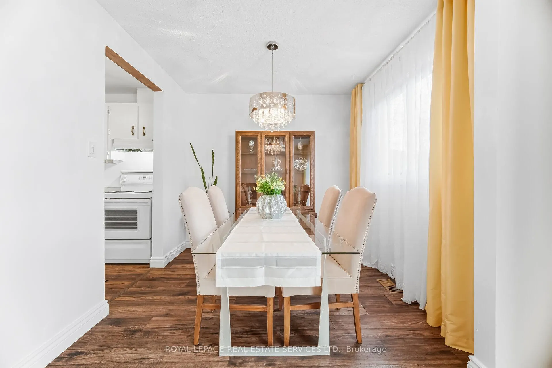 Photo 13 of Unit 36 End-Unit, 300 Rexford Drive, Hamilton, Randall — HOMEH
