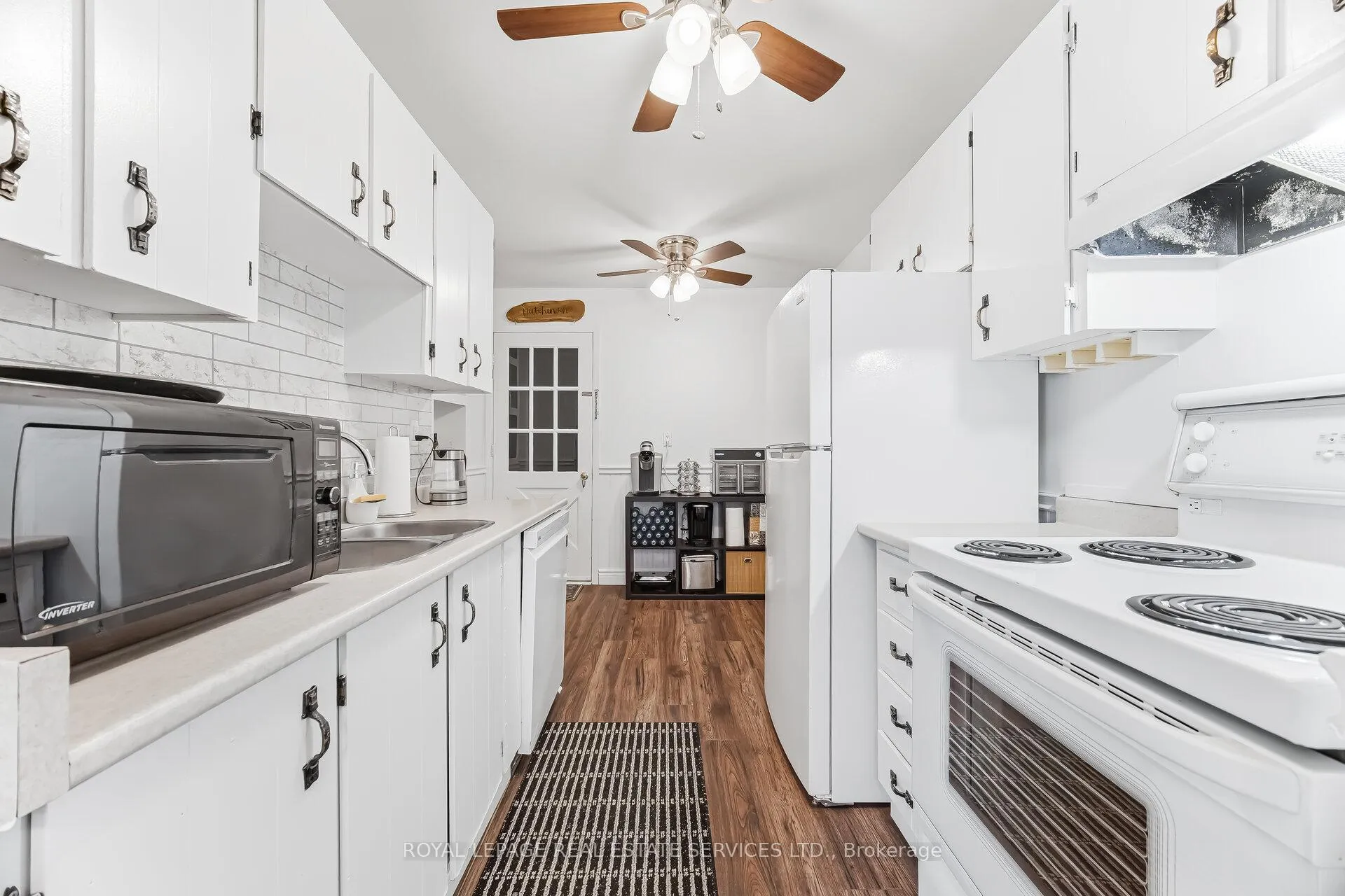 Photo 18 of Unit 36 End-Unit, 300 Rexford Drive, Hamilton, Randall — HOMEH