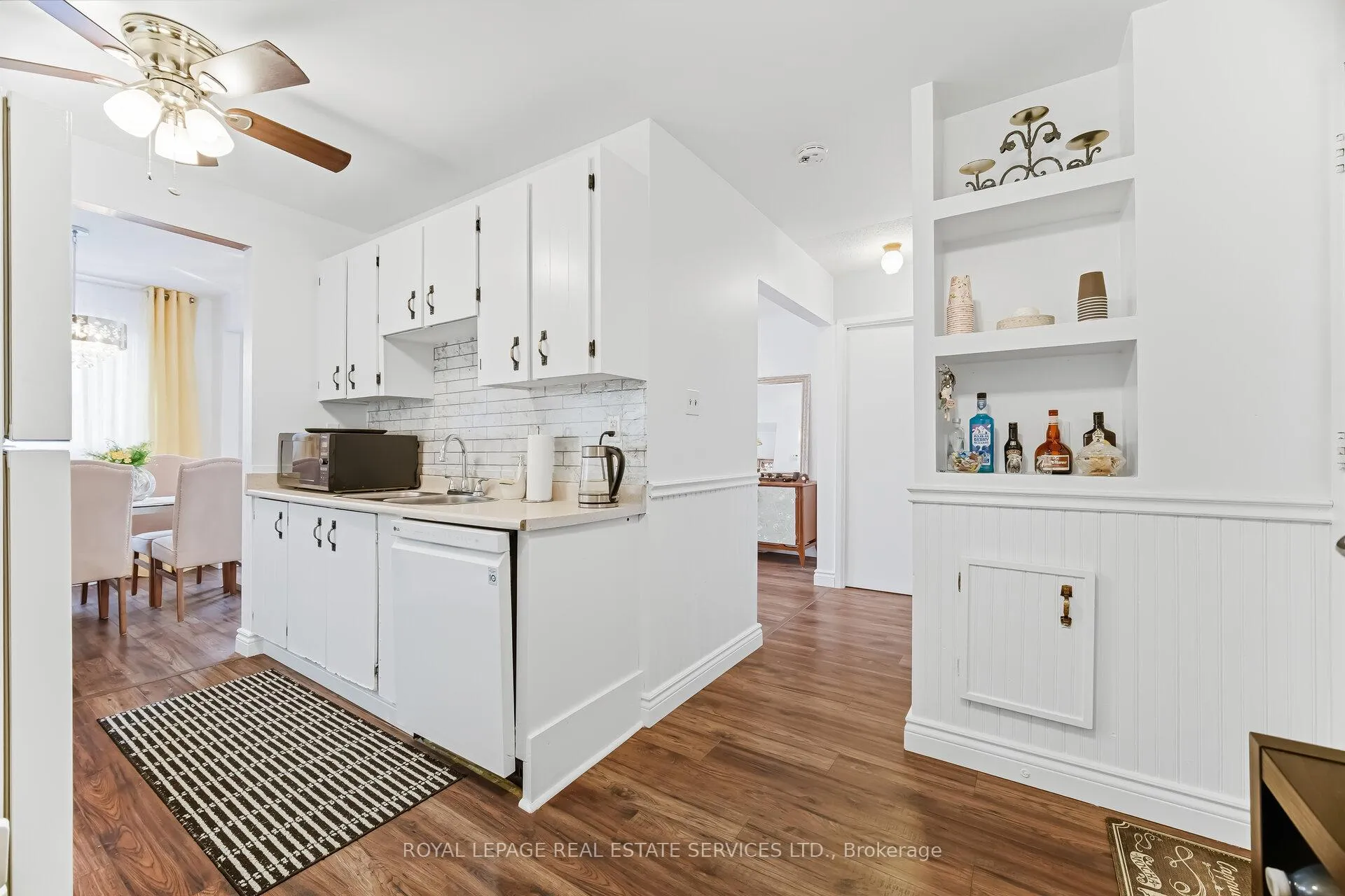 Photo 20 of Unit 36 End-Unit, 300 Rexford Drive, Hamilton, Randall — HOMEH