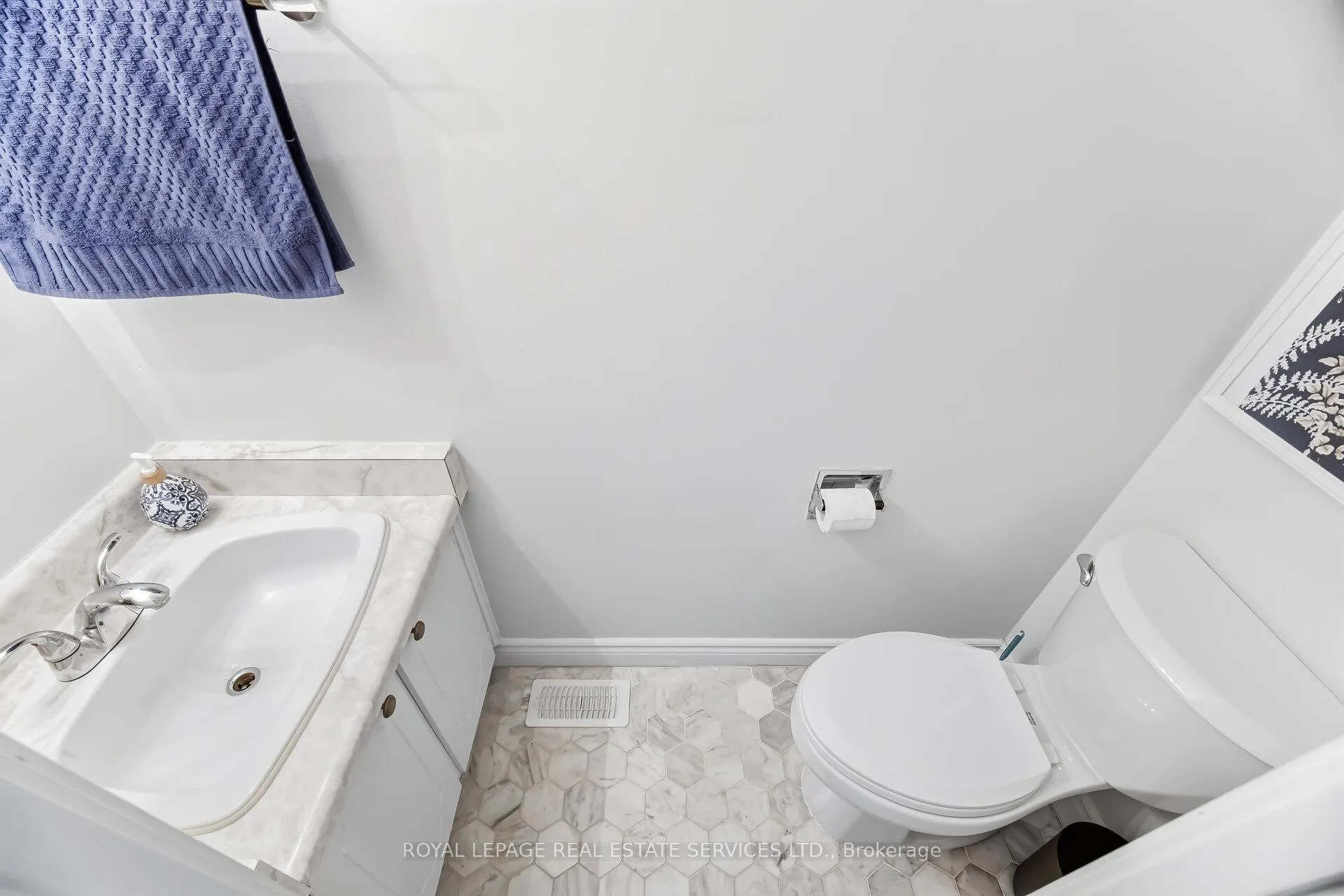Photo 21 of Unit 36 End-Unit, 300 Rexford Drive, Hamilton, Randall — HOMEH