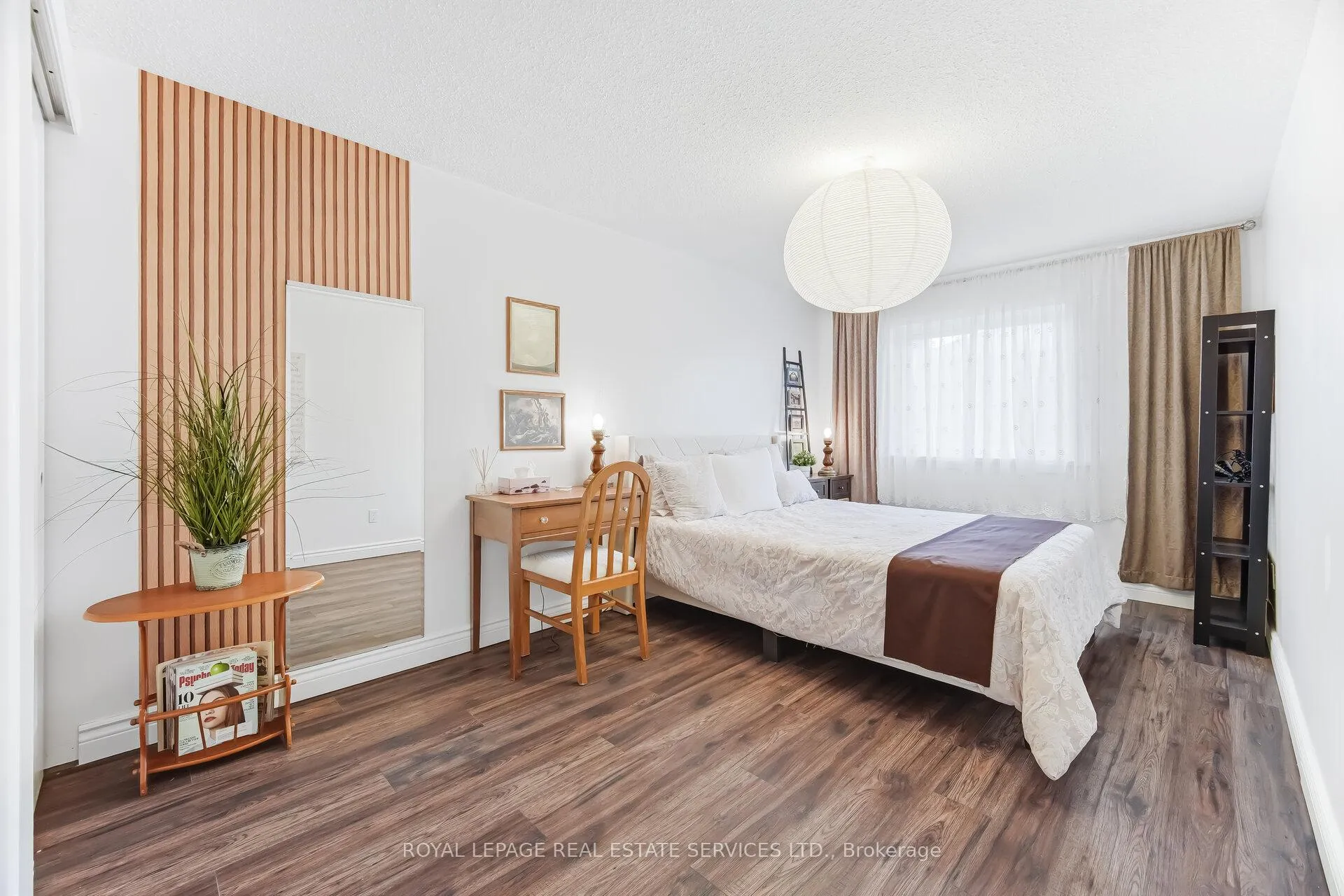 Photo 28 of Unit 36 End-Unit, 300 Rexford Drive, Hamilton, Randall — HOMEH