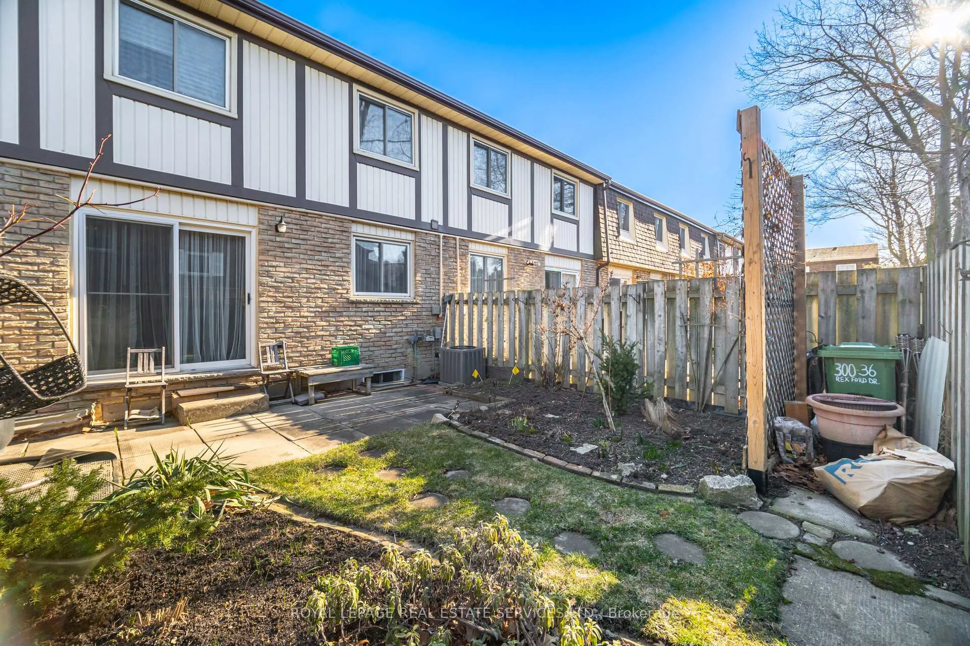 Photo 39 of Unit 36 End-Unit, 300 Rexford Drive, Hamilton, Randall — HOMEH