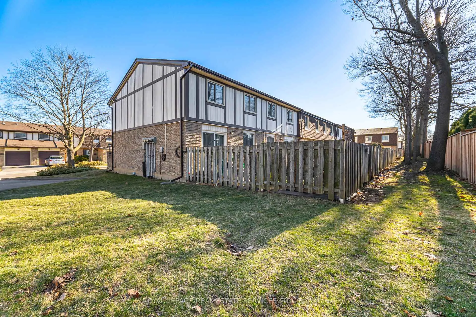 Photo 45 of Unit 36 End-Unit, 300 Rexford Drive, Hamilton, Randall — HOMEH