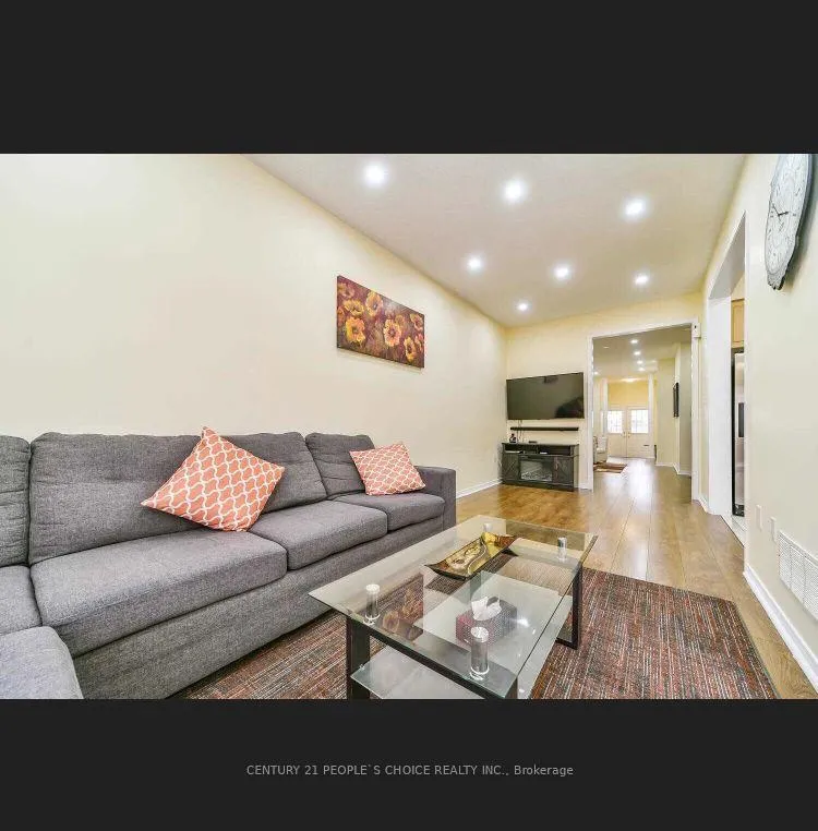 Photo 8 of 45 Kettlewell Crescent, Brampton, Sandringham-Wellington — HOMEH