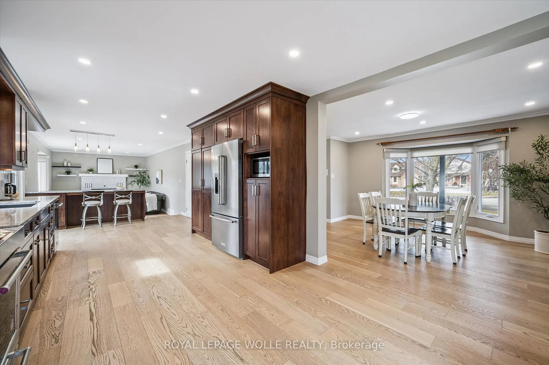 Photo 12 of 161 Ambleside Court, Waterloo — HOMEH