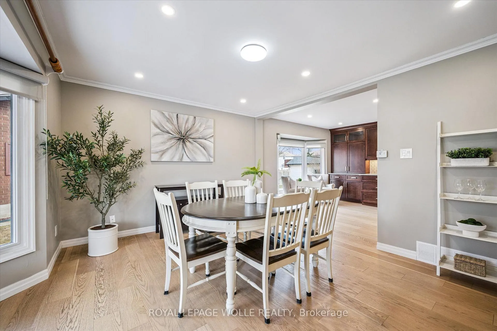 Photo 14 of 161 Ambleside Court, Waterloo — HOMEH