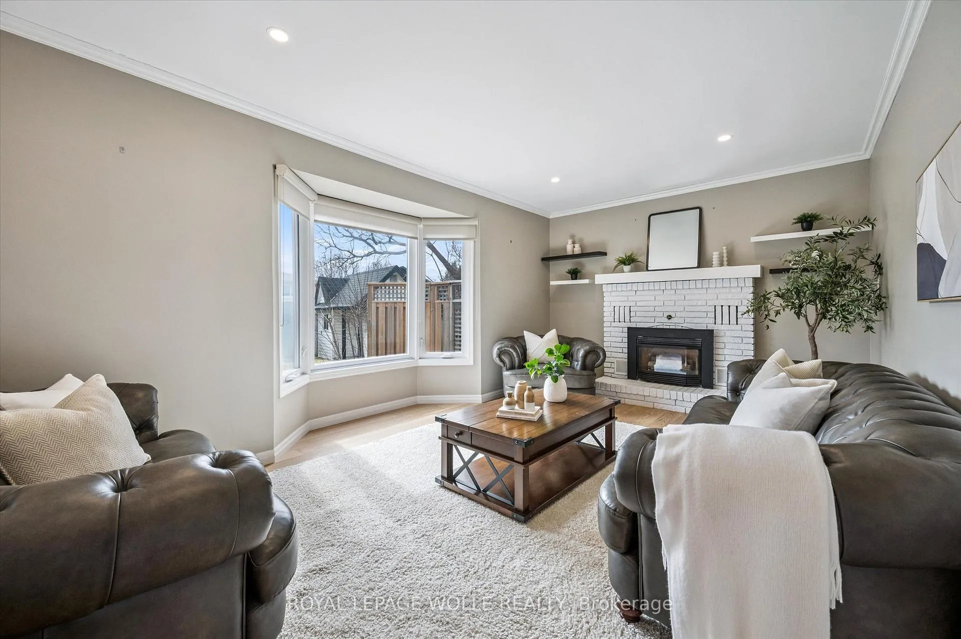 Photo 17 of 161 Ambleside Court, Waterloo — HOMEH