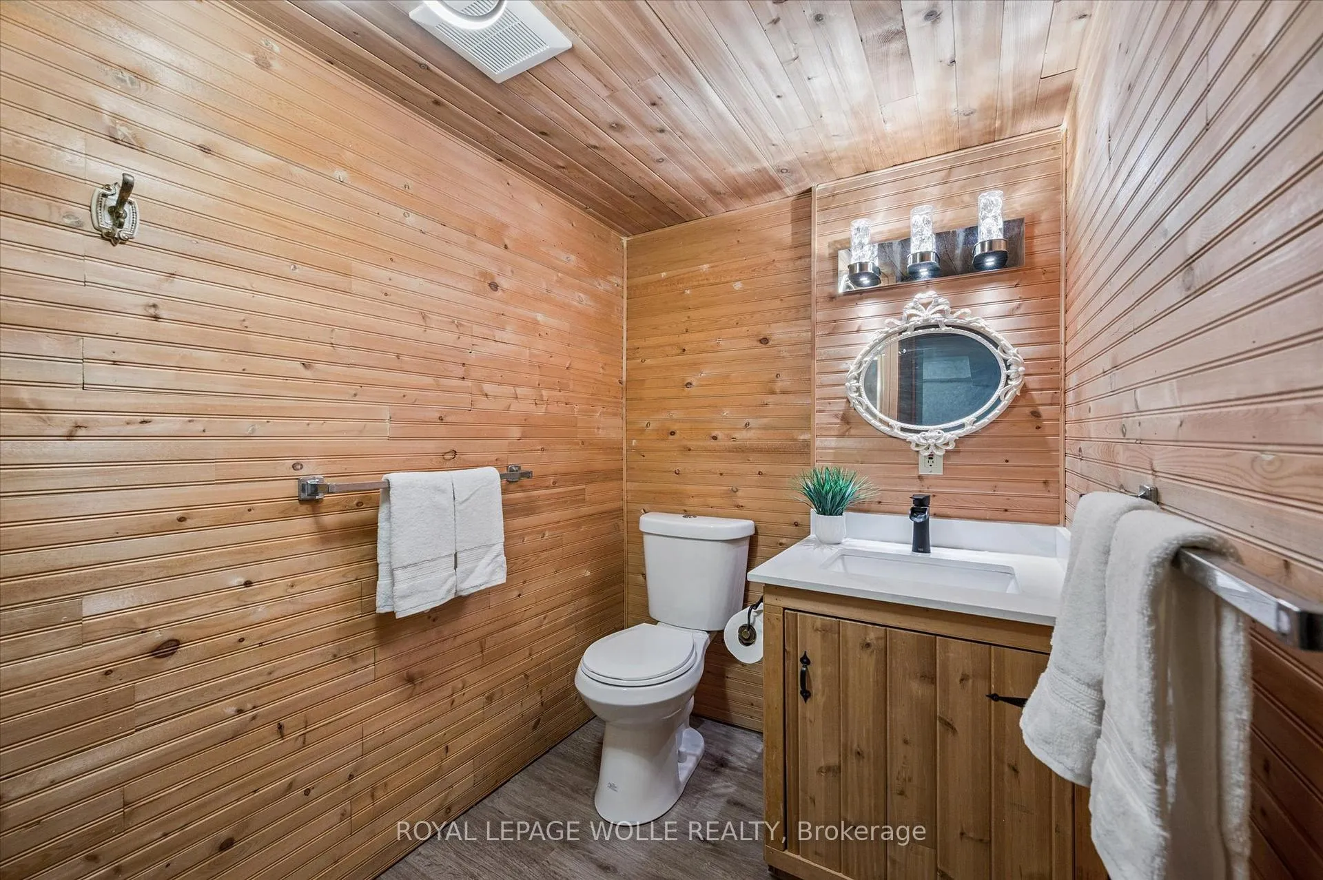 Photo 33 of 161 Ambleside Court, Waterloo — HOMEH