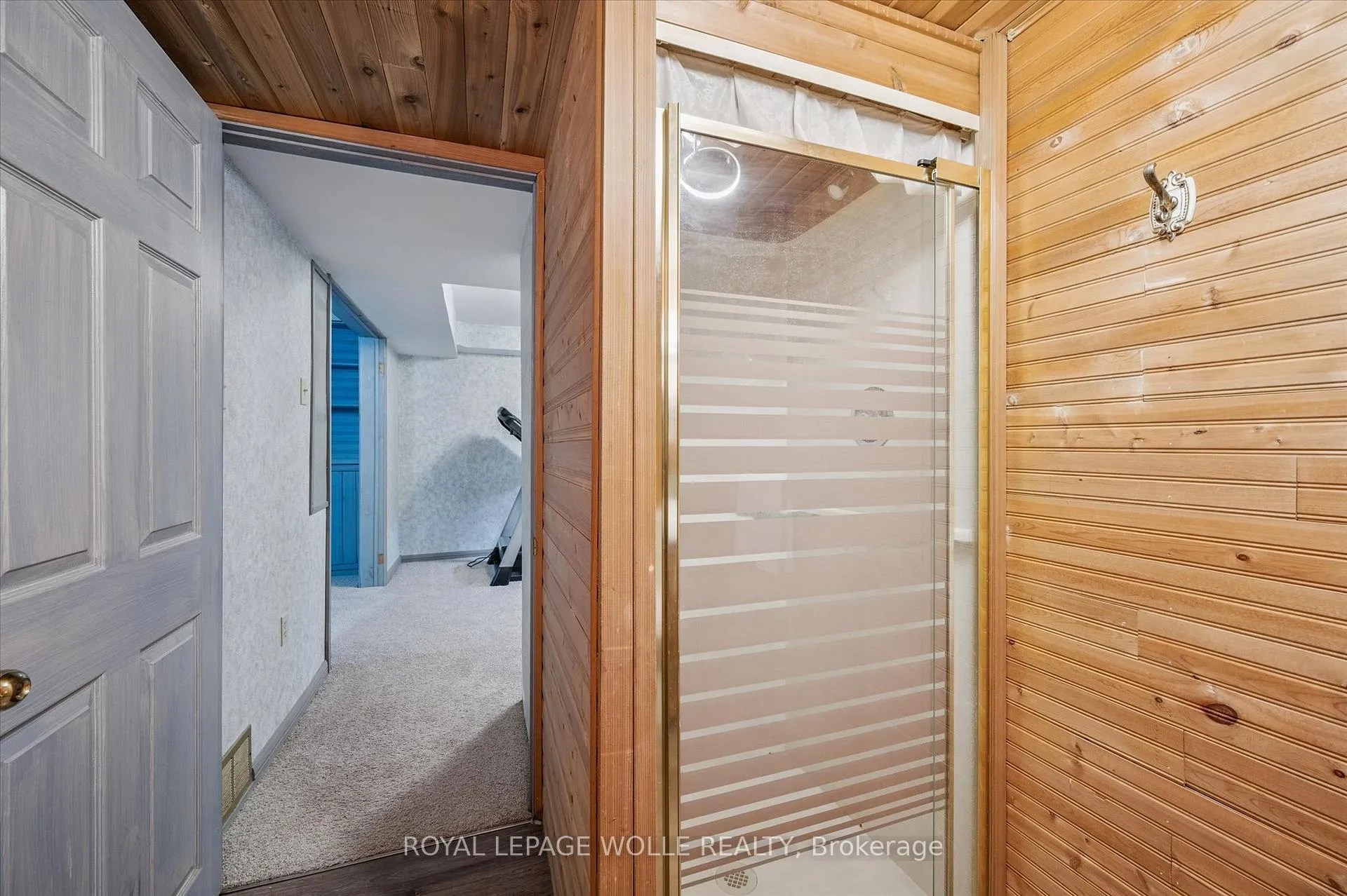 Photo 34 of 161 Ambleside Court, Waterloo — HOMEH