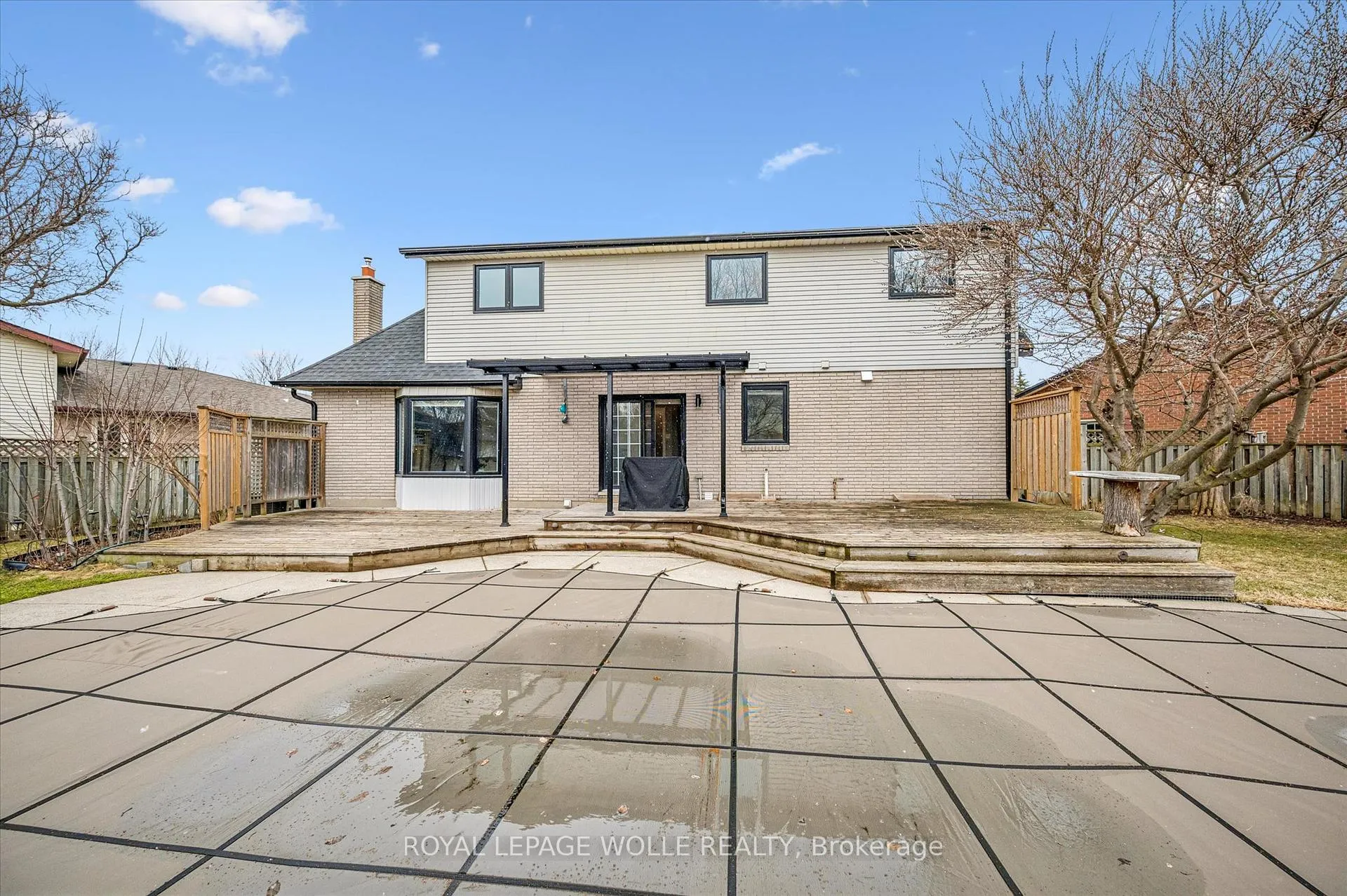 Photo 39 of 161 Ambleside Court, Waterloo — HOMEH