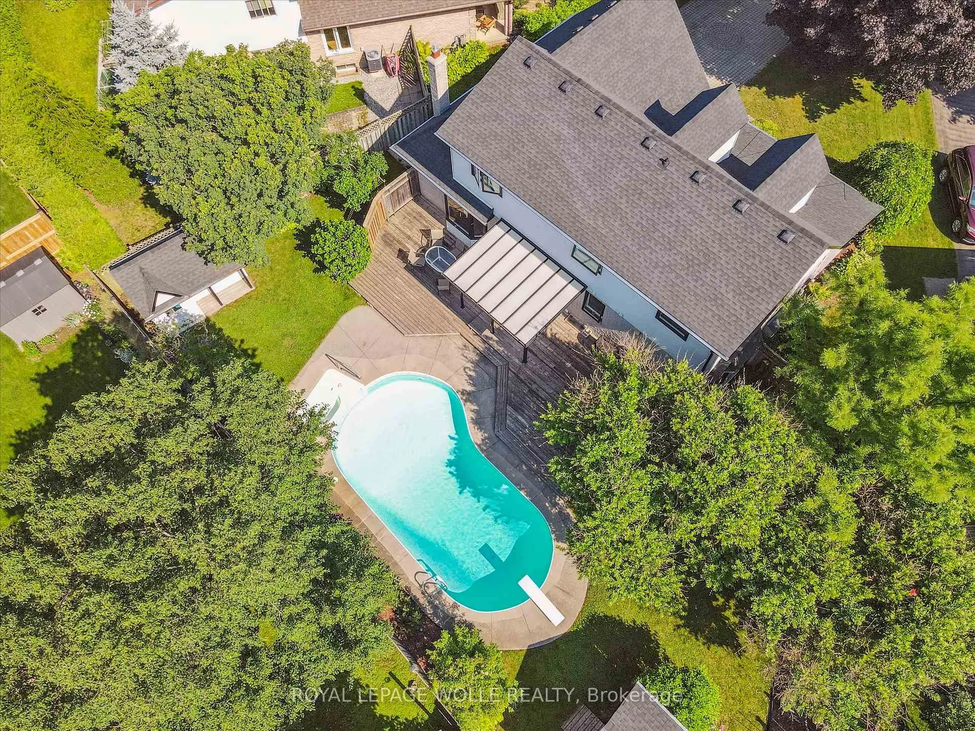 Photo 50 of 161 Ambleside Court, Waterloo — HOMEH