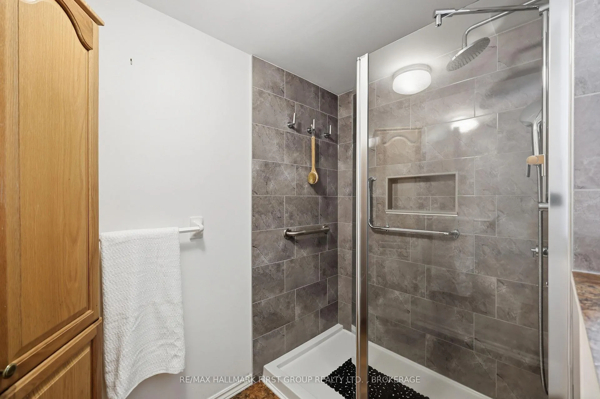 Photo 30 of 193 Greenlees Drive, Kingston, Kingston East (Incl Barret Crt) — HOMEH