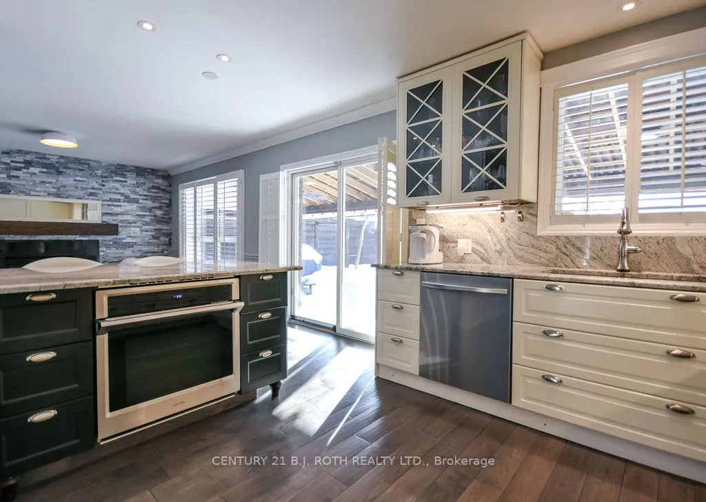 Photo 13 of 5 Claire Drive, Barrie, Painswick South — HOMEH