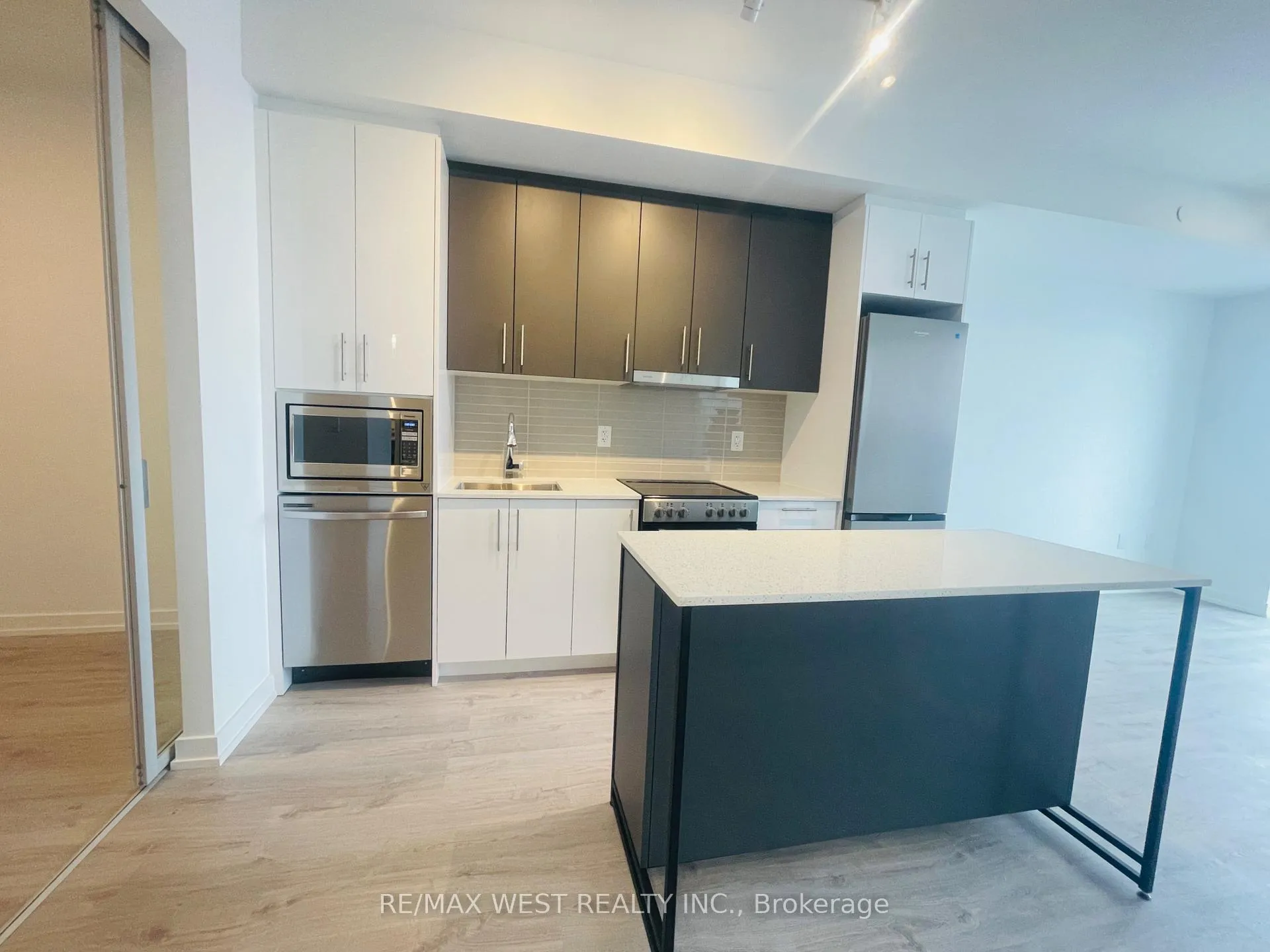 Photo 1 of Unit 908, 9763 Markham Road, Markham, Greensborough — HOMEH