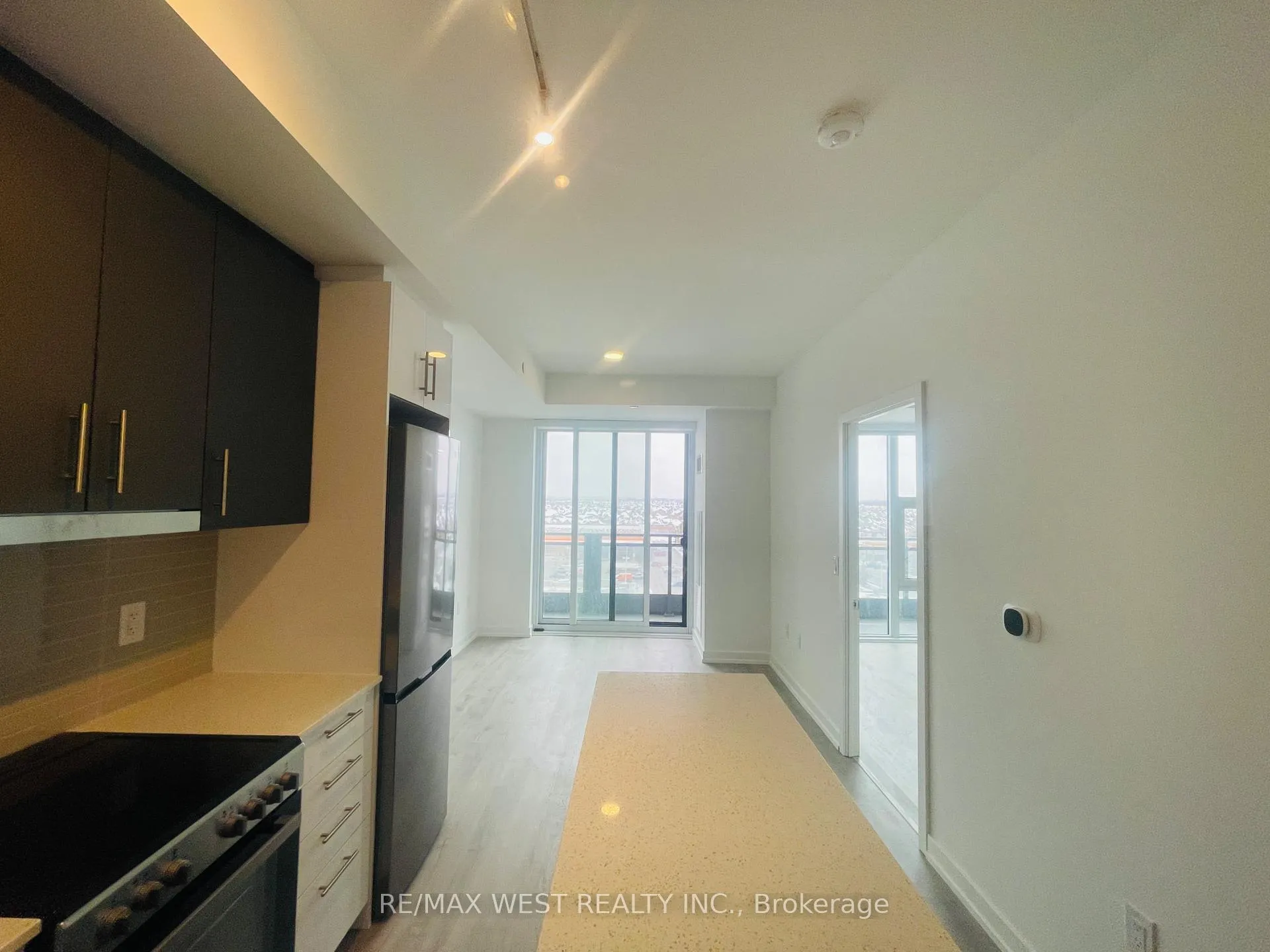 Photo 7 of Unit 908, 9763 Markham Road, Markham, Greensborough — HOMEH