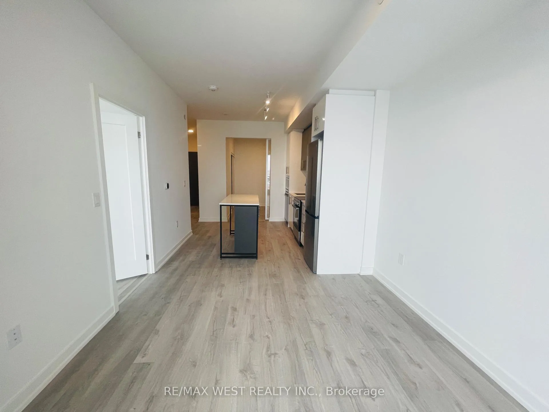 Photo 12 of Unit 908, 9763 Markham Road, Markham, Greensborough — HOMEH
