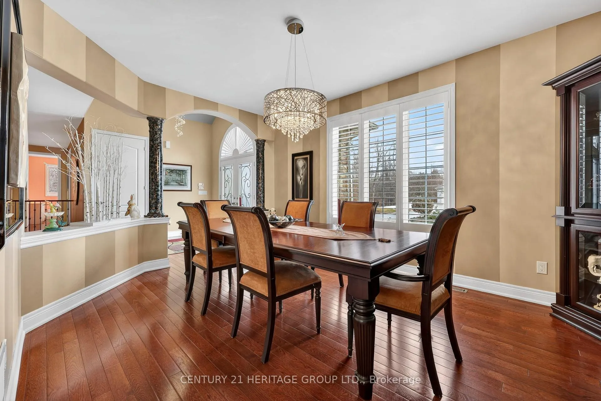 Photo 7 of 19 Shore Crescent, Georgina, Historic Lakeshore Communities — HOMEH