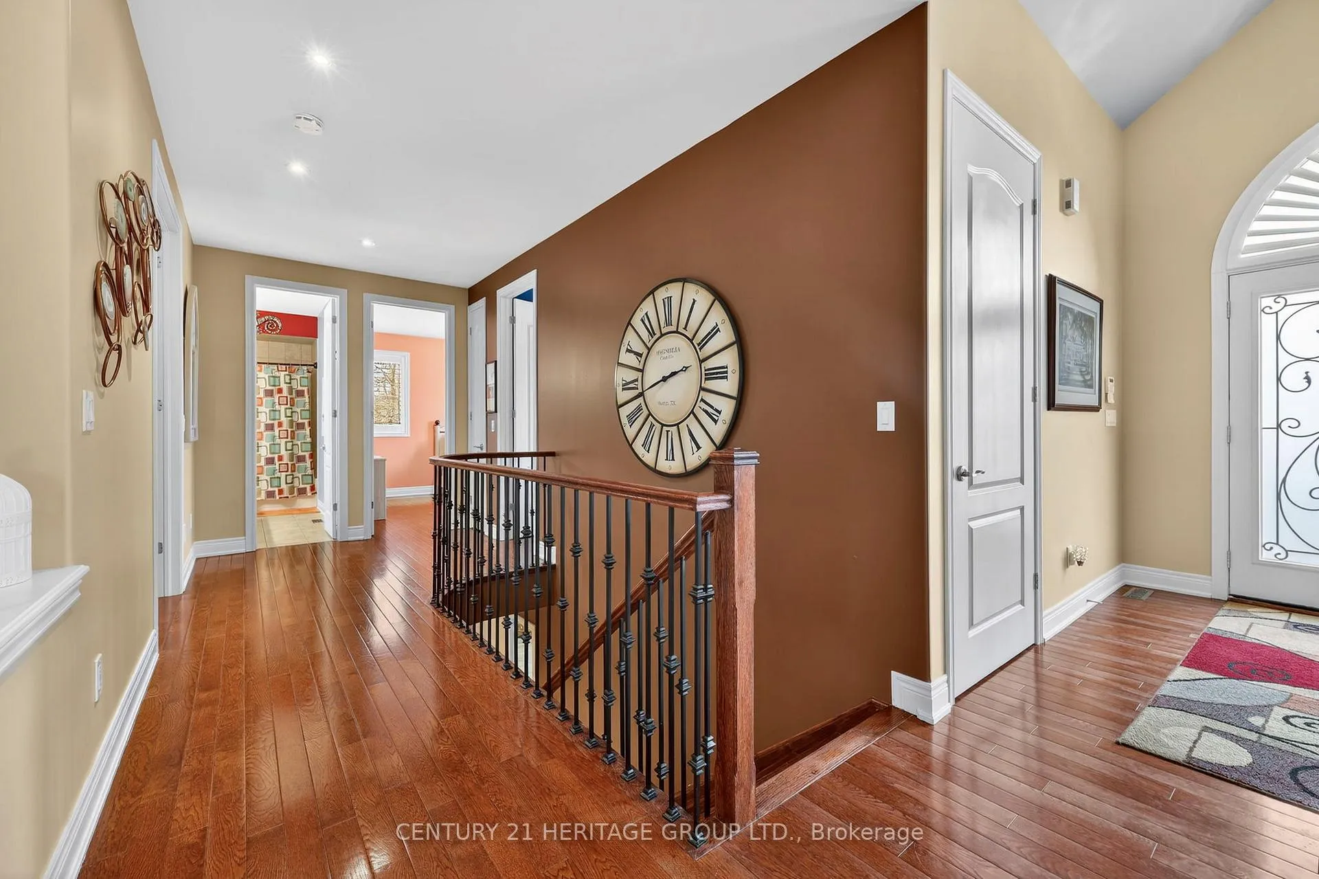 Photo 25 of 19 Shore Crescent, Georgina, Historic Lakeshore Communities — HOMEH