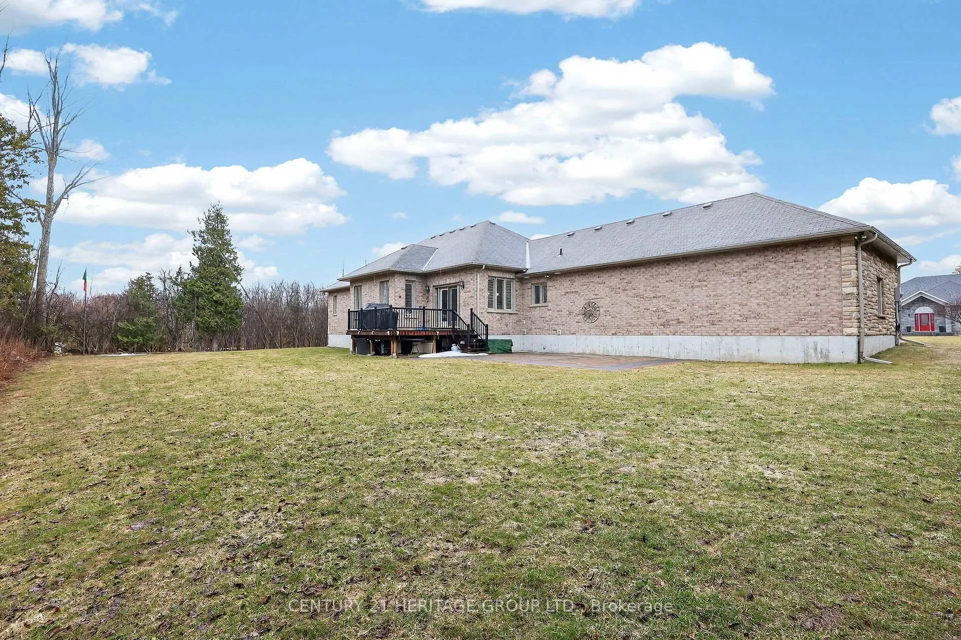 Photo 38 of 19 Shore Crescent, Georgina, Historic Lakeshore Communities — HOMEH