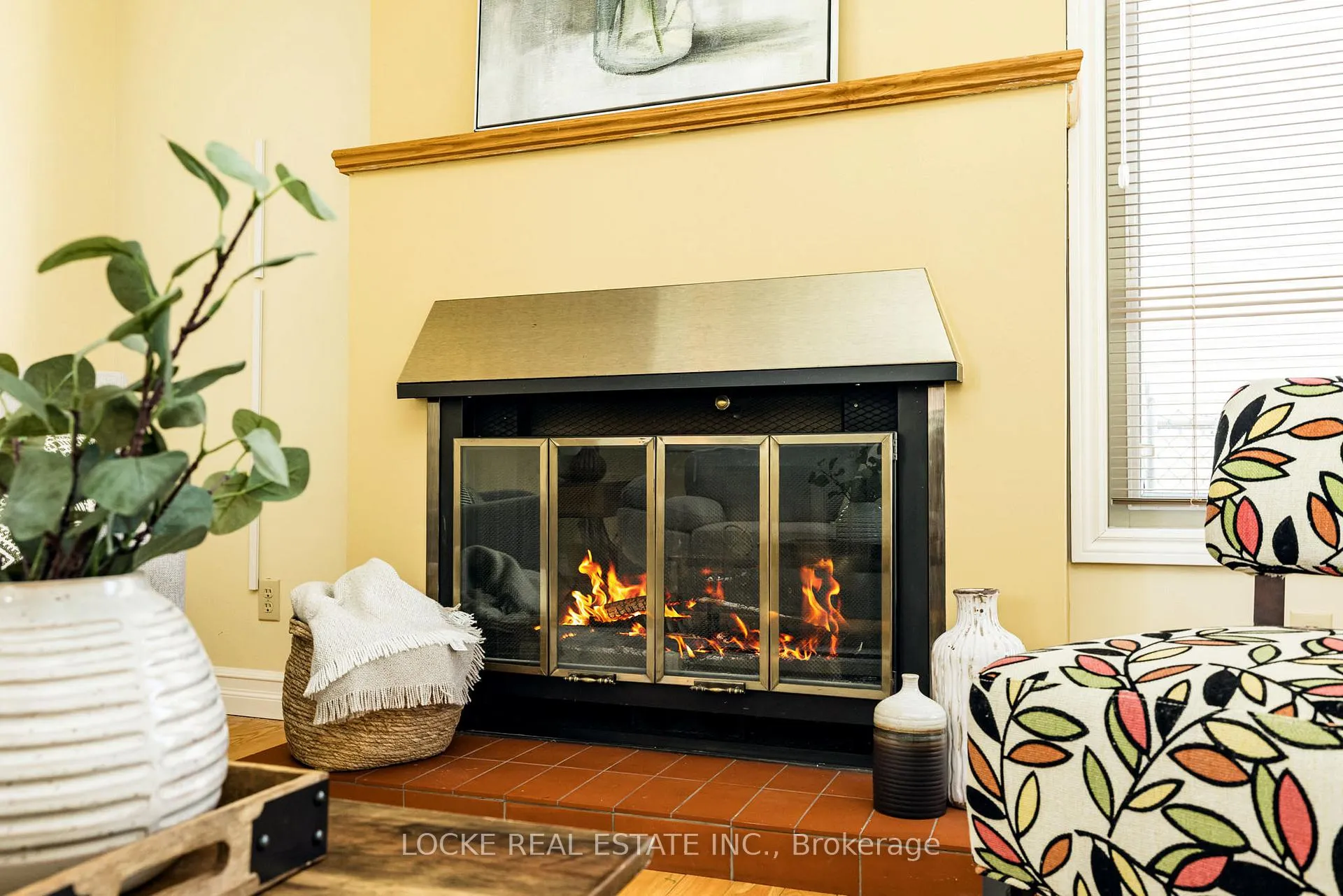 Photo 7 of 6096 Meadowhill Crescent, Ottawa, Chapel Hill — HOMEH