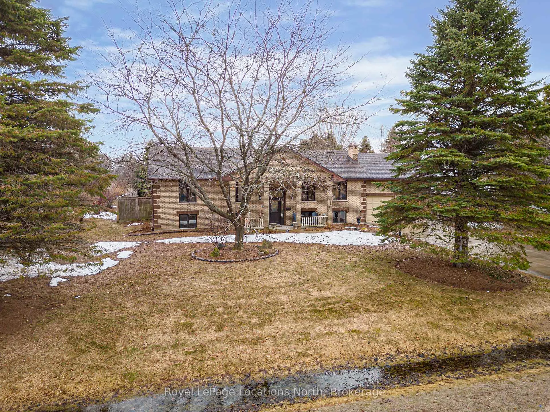 Photo 1 of 15 Blackburn Avenue, Clearview, Nottawa — HOMEH