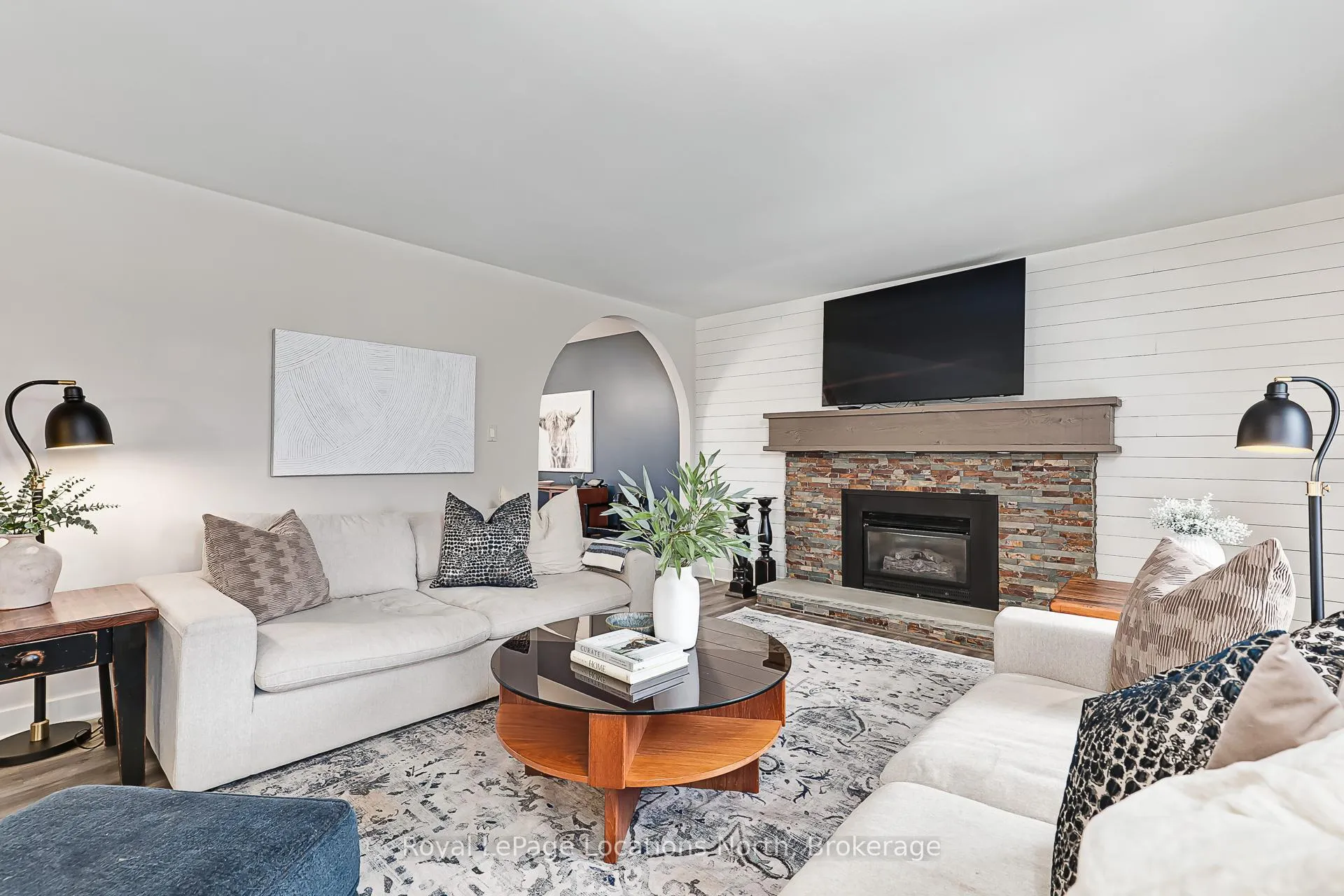 Photo 4 of 15 Blackburn Avenue, Clearview, Nottawa — HOMEH