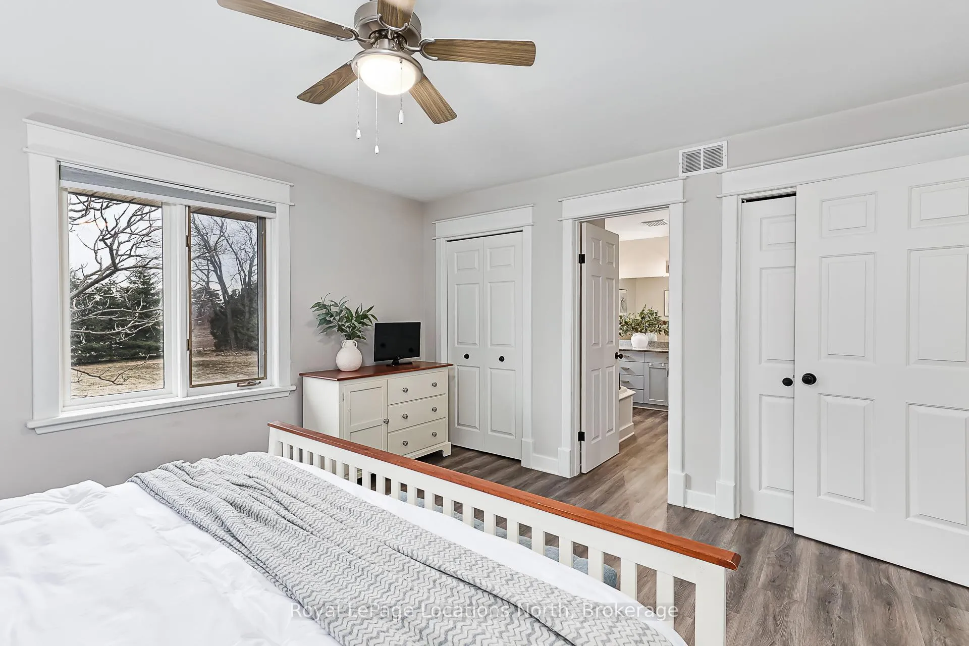 Photo 21 of 15 Blackburn Avenue, Clearview, Nottawa — HOMEH